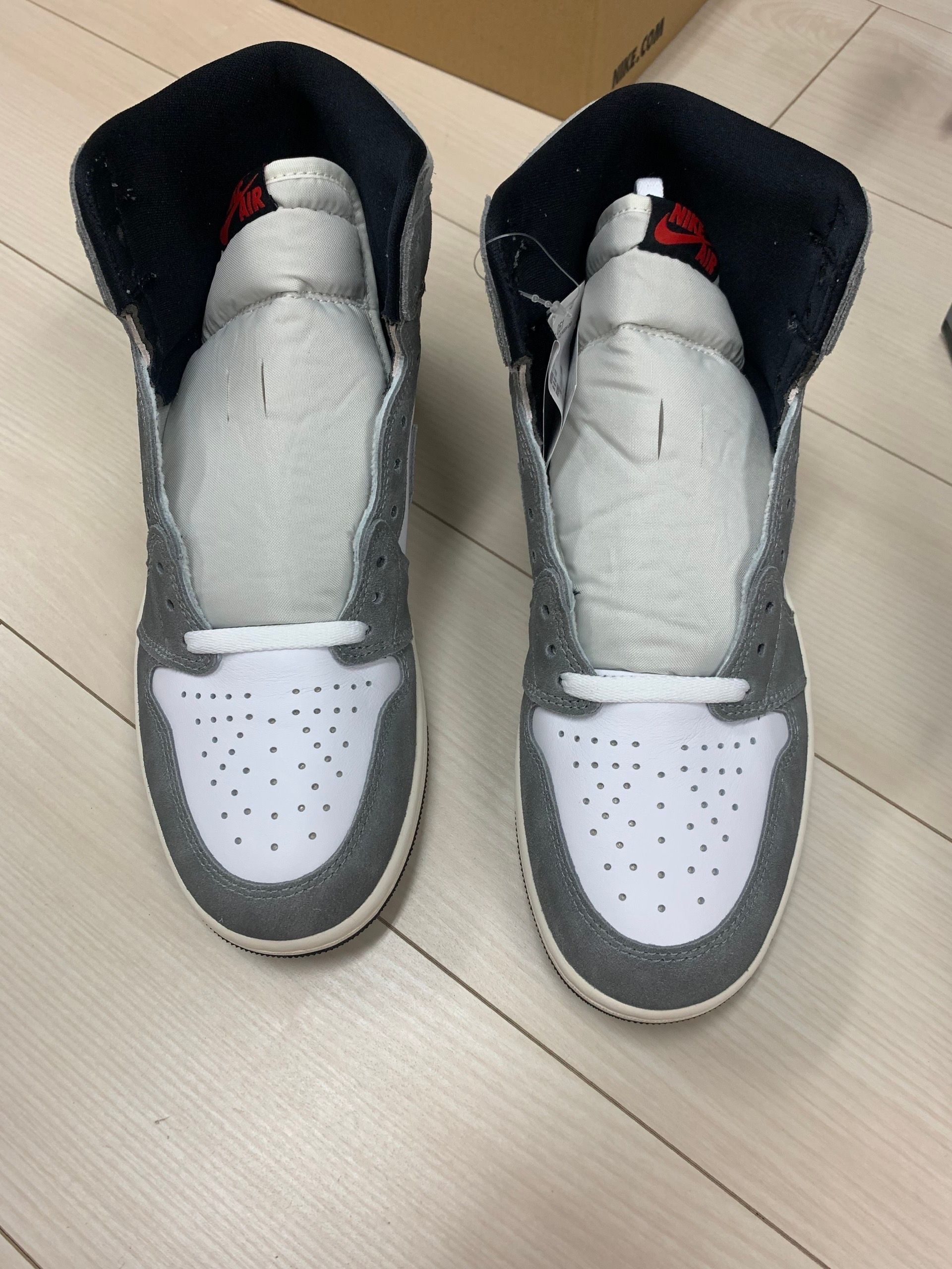 Nike Air Jordan 1 Retro High OG "Black and Smoke Grey"