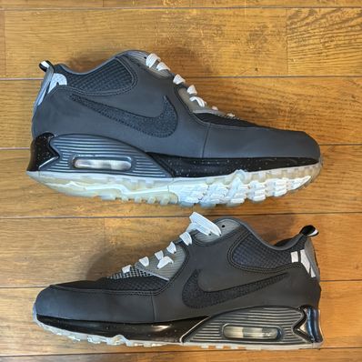 UNDEFEATED × Nike Air Max 90 "Black/Rush Pink"