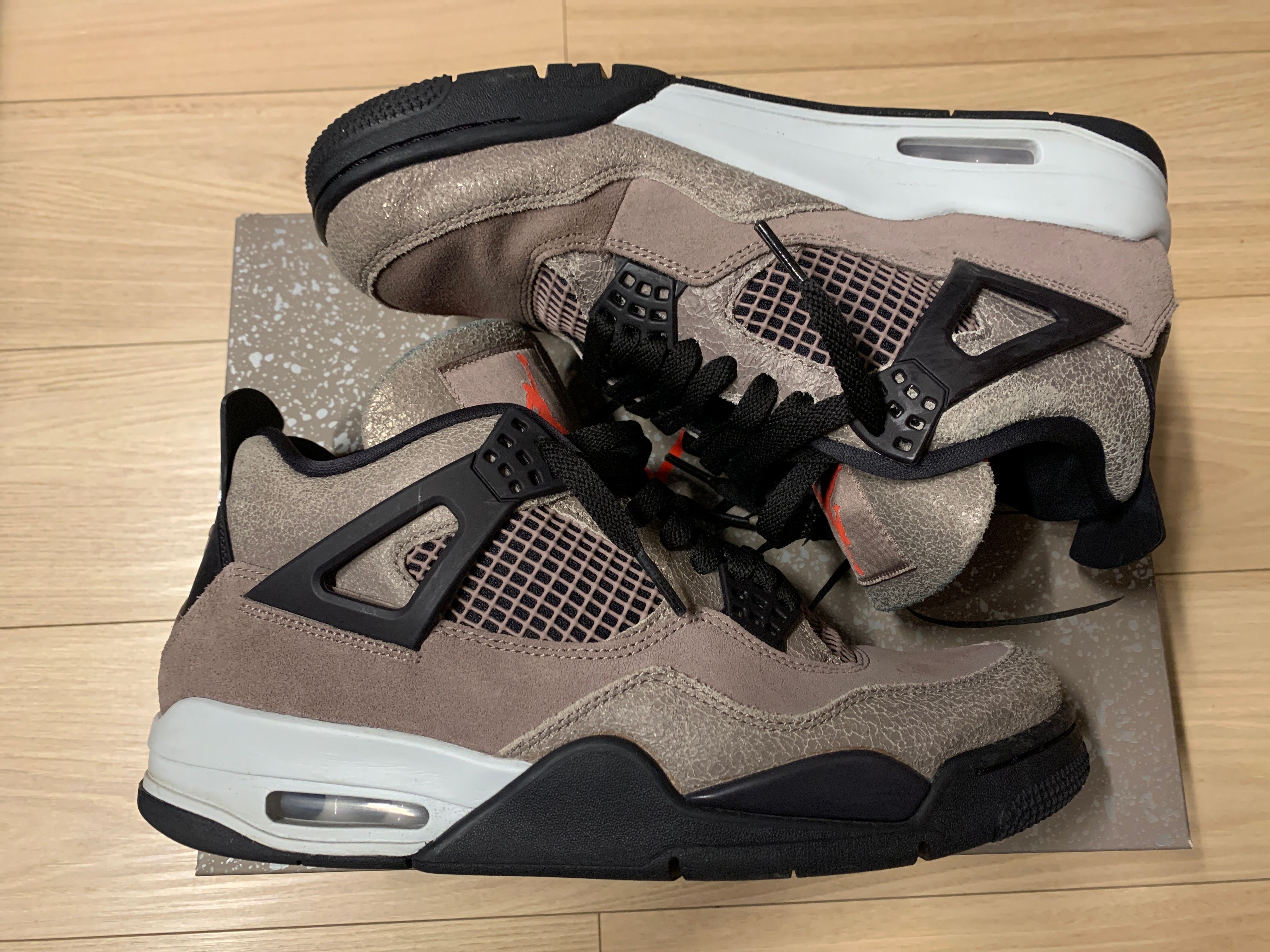 Nike Air Jordan 4 "Taupe Haze"   