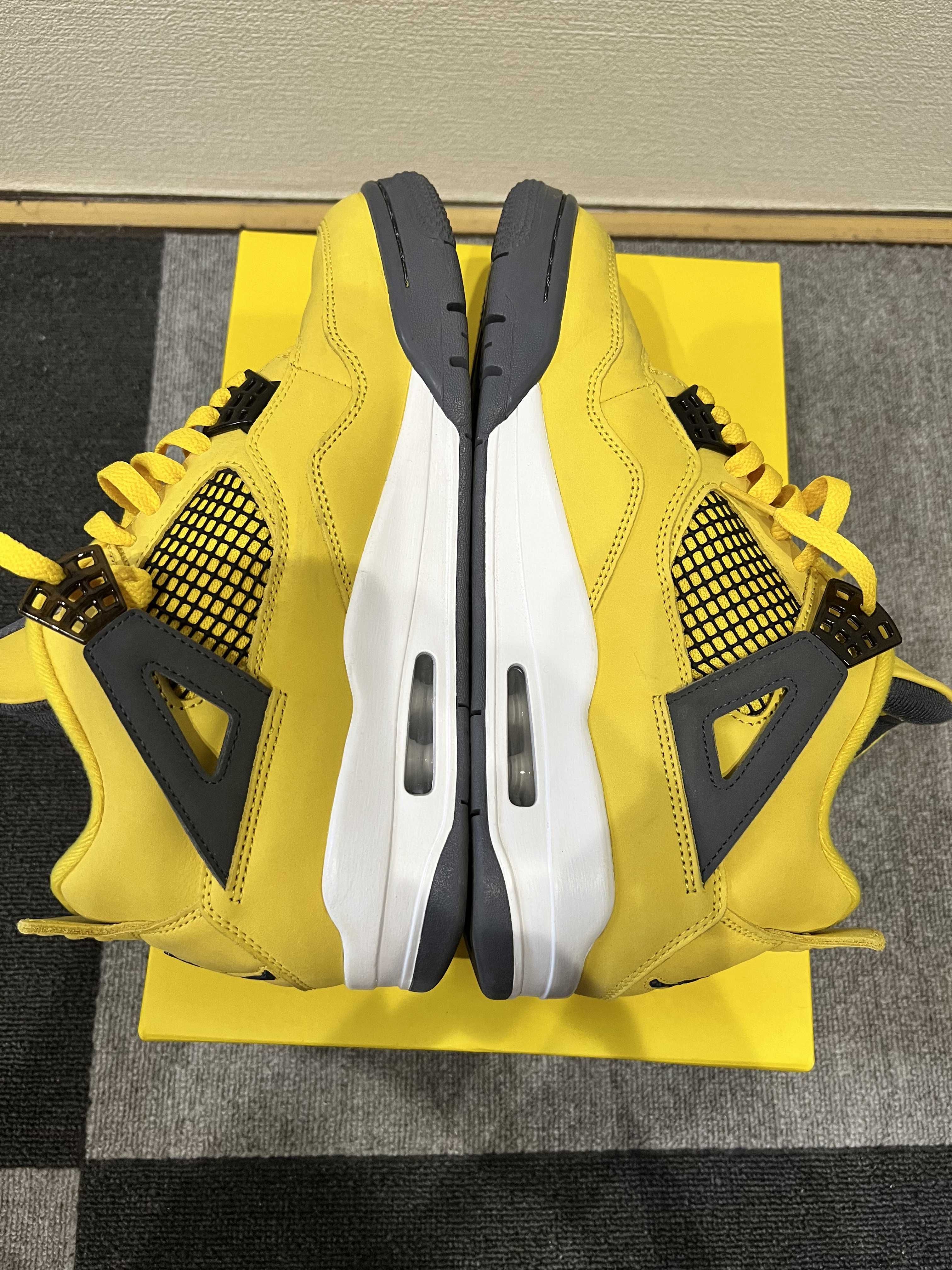 Nike Air Jordan 4 "Tour Yellow"