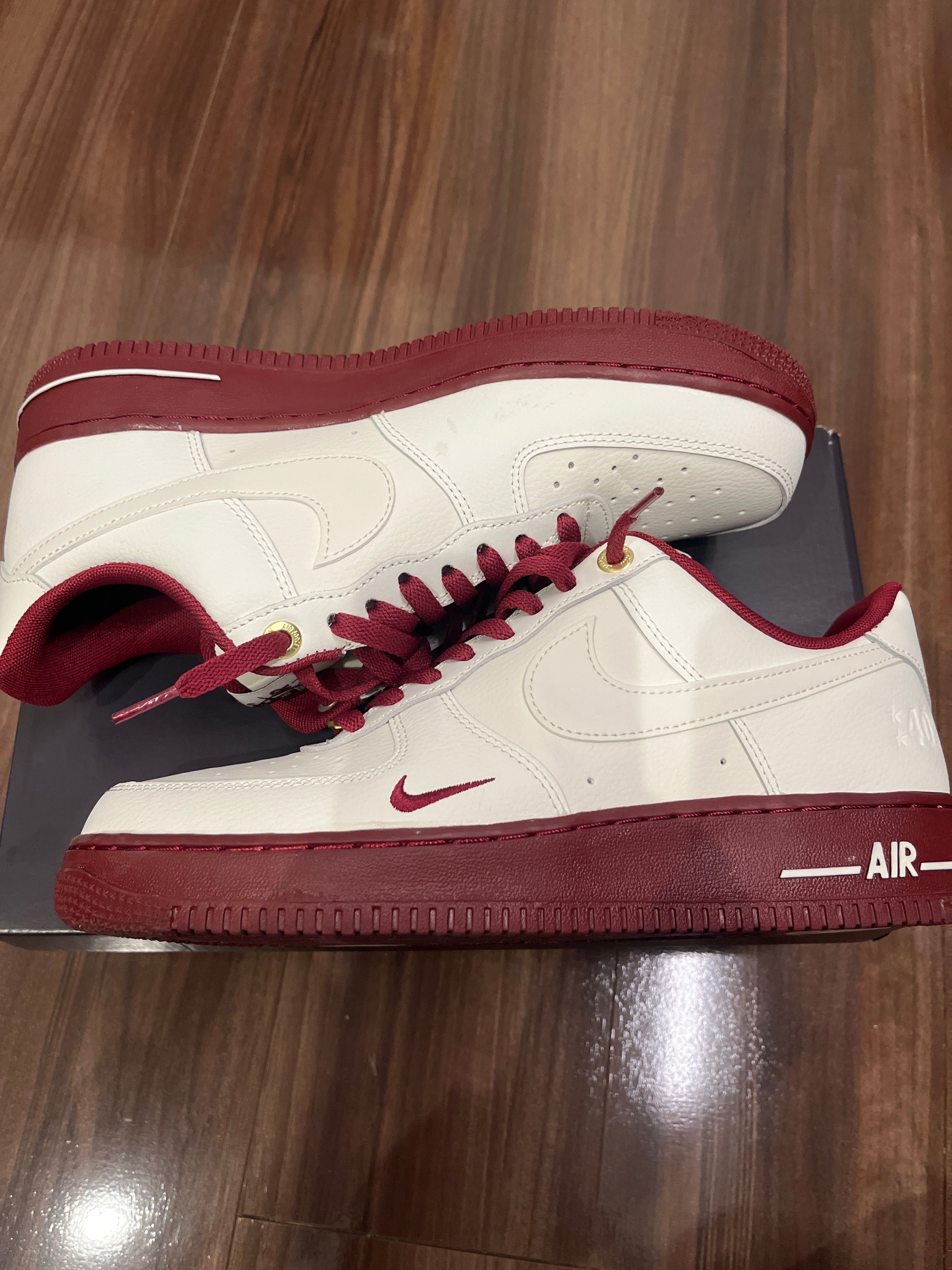 Nike Women's Air Force 1 Low 40th Anniversary "Sail/Team Red"