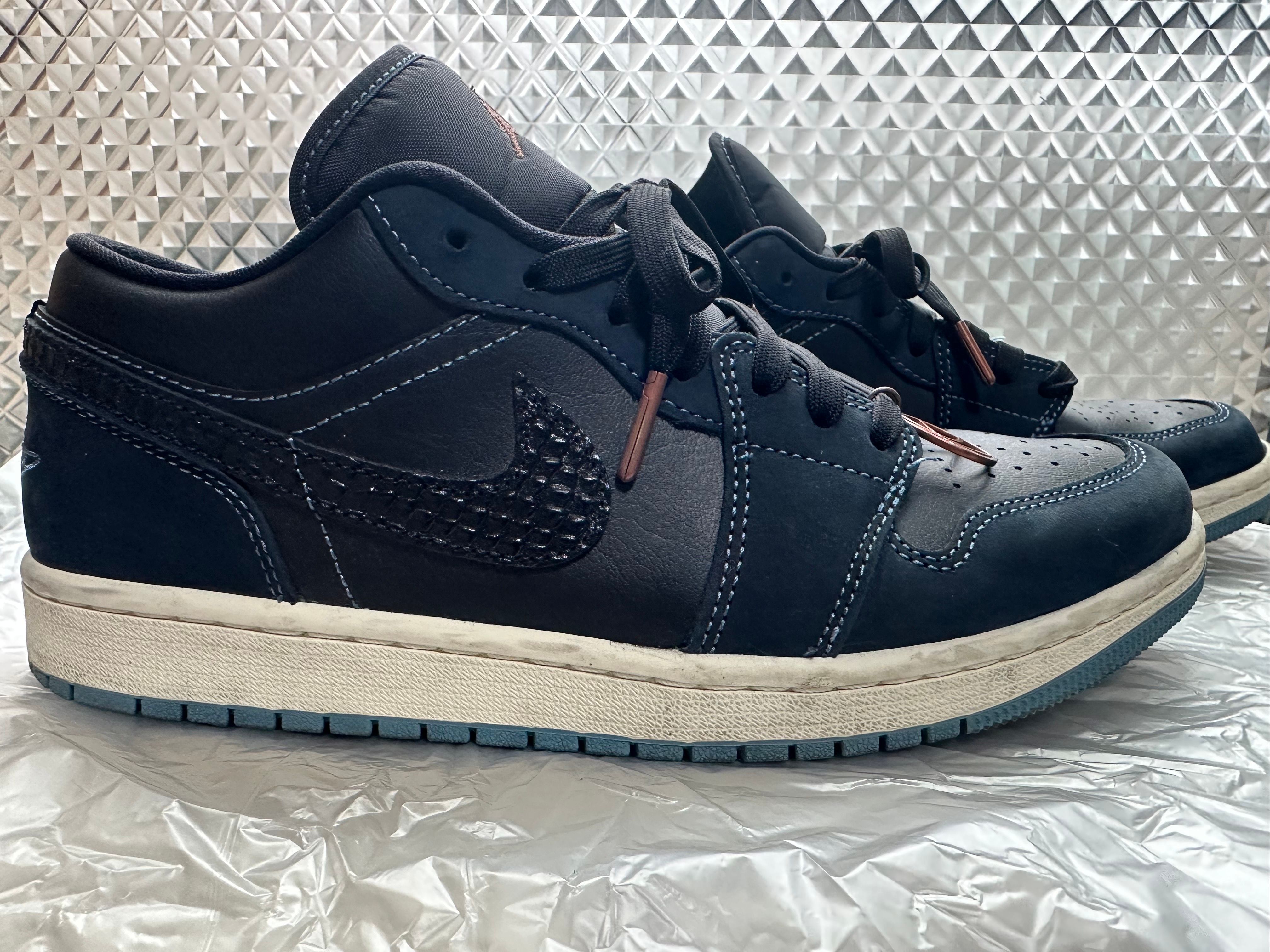 Nike Women's Air Jordan 1 Low "Navy/Black Snakeskin"