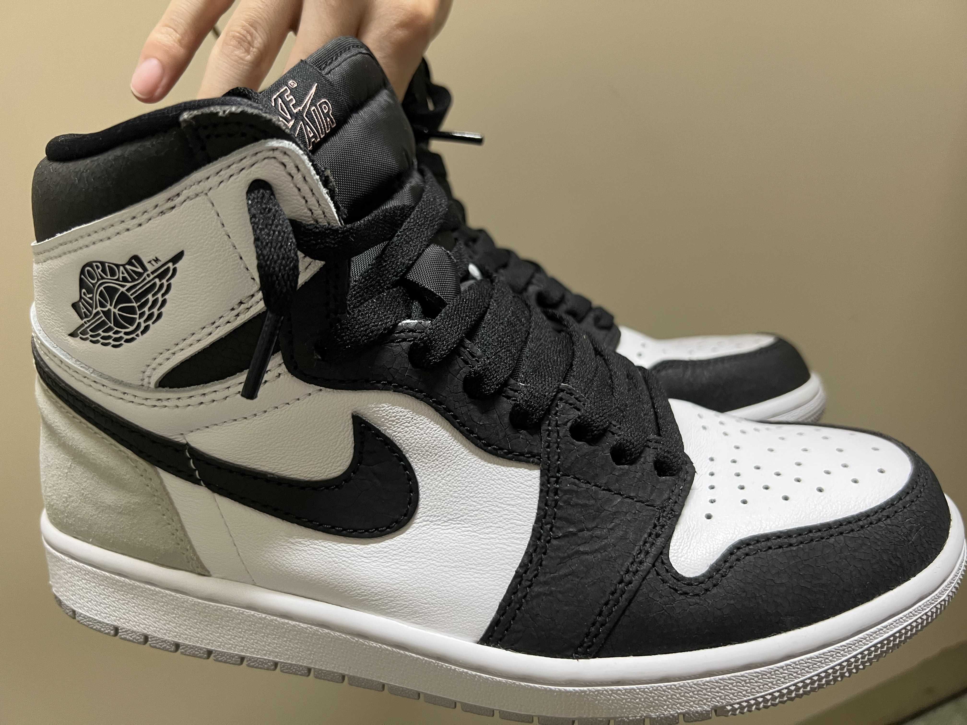 Nike Air Jordan 1 High OG "Bleached Coral"