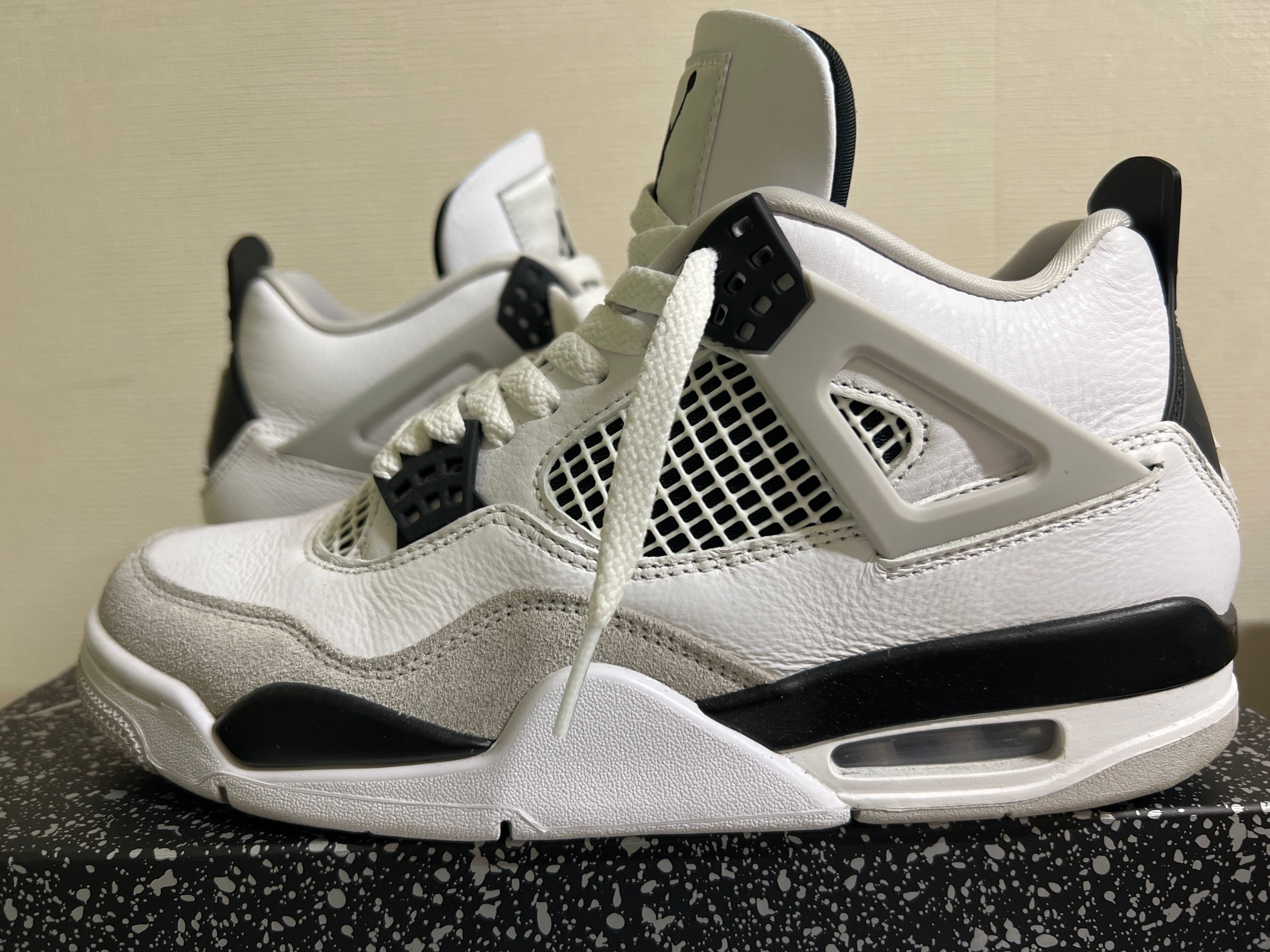 Nike Air Jordan 4 "Military Black"