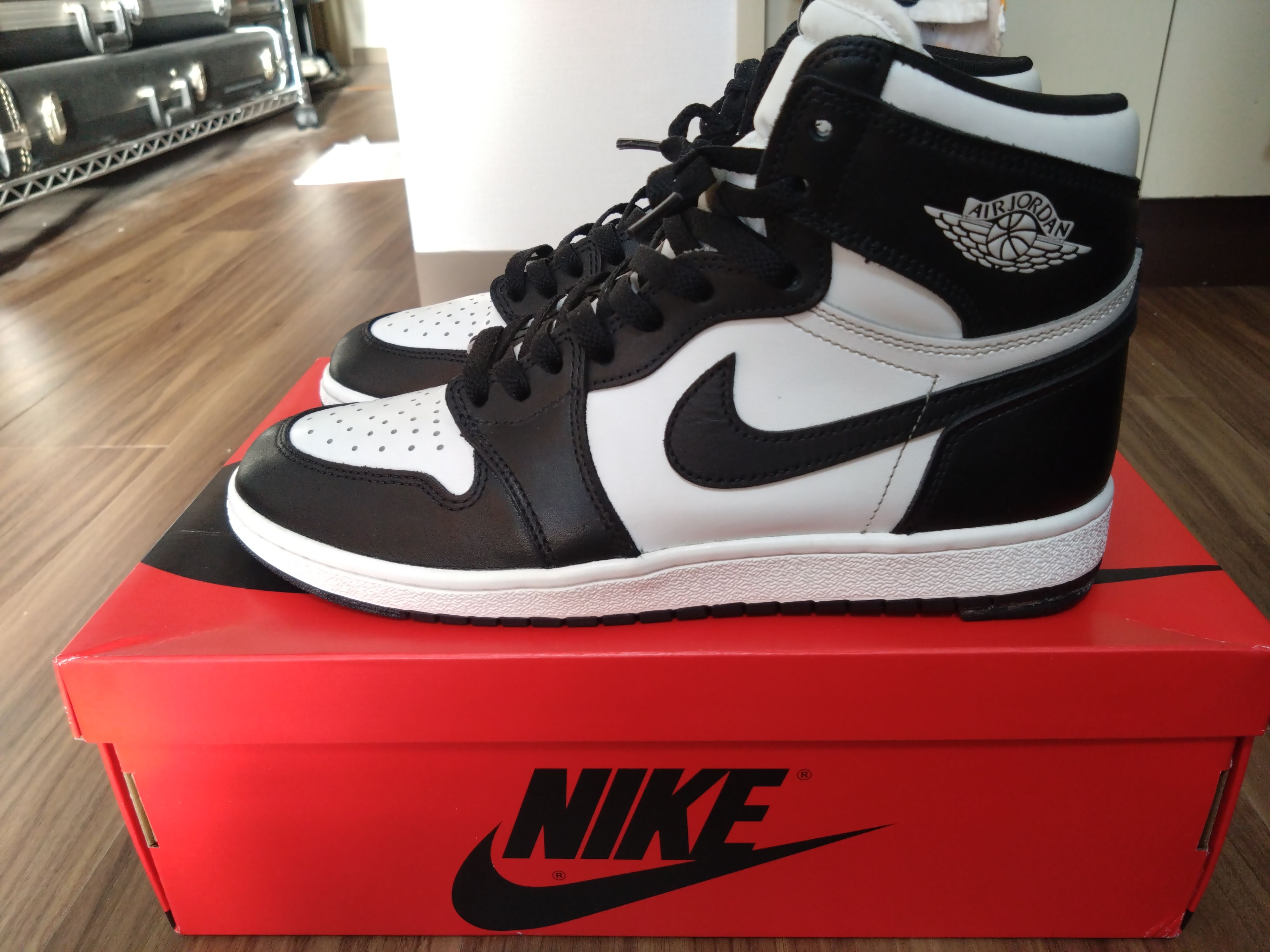 Nike Air Jordan 1 High '85 "Black/White"
