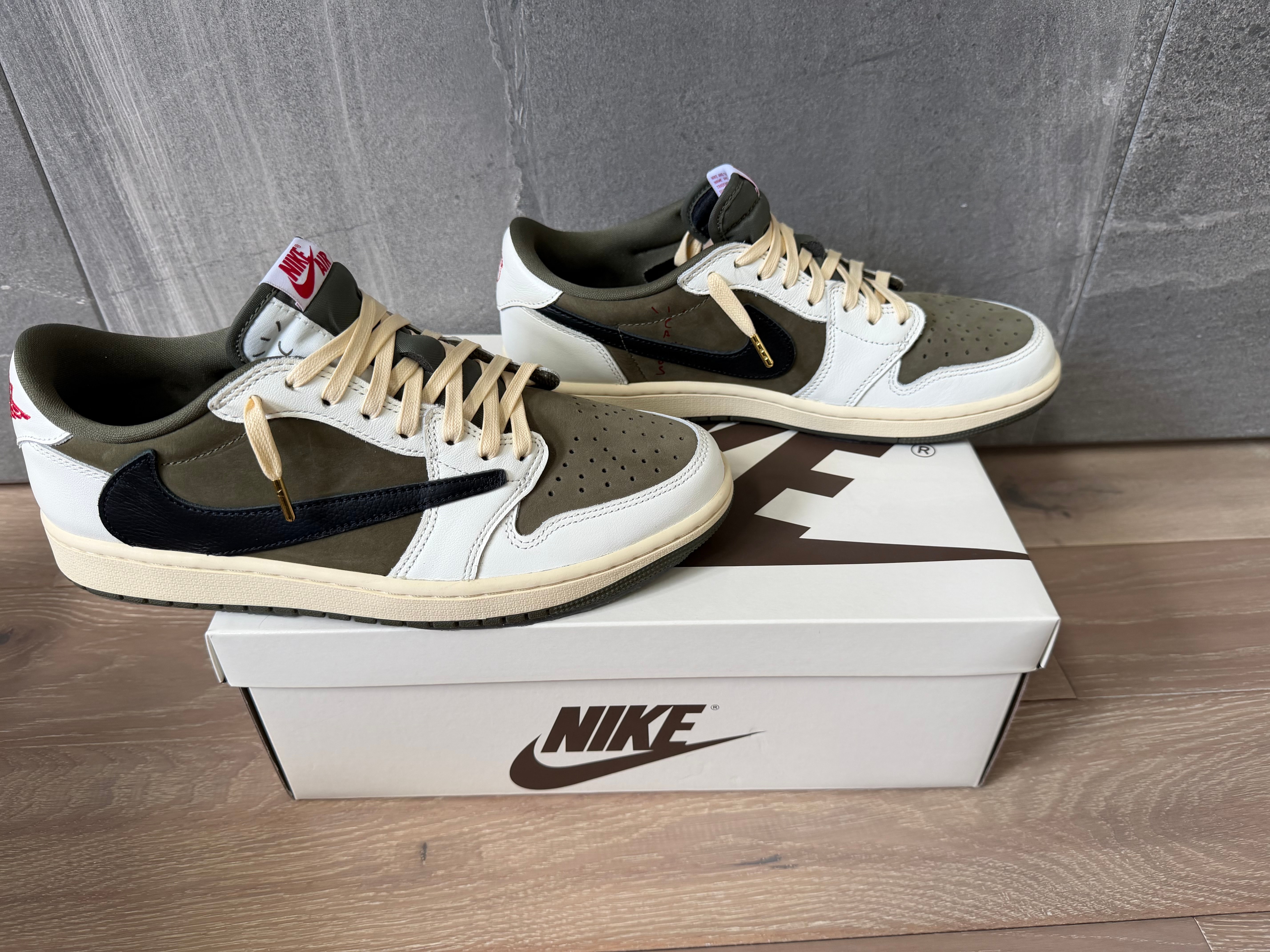 Travis Scott × Nike Air Jordan 1 Low OG SP "Reverse Olive"