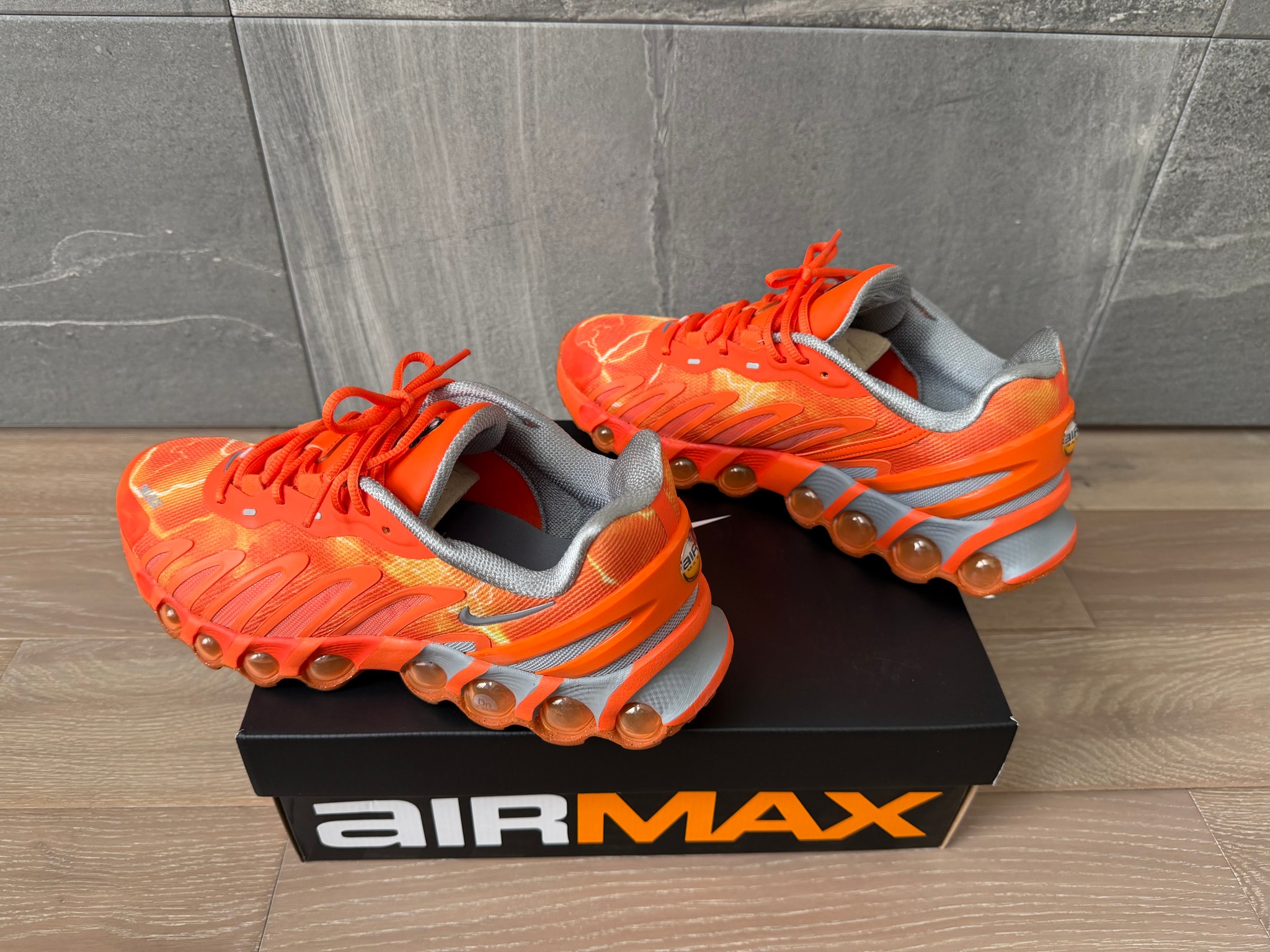 PALACE x Nike Air Max DN8 "Safety Orange/Particle Grey"