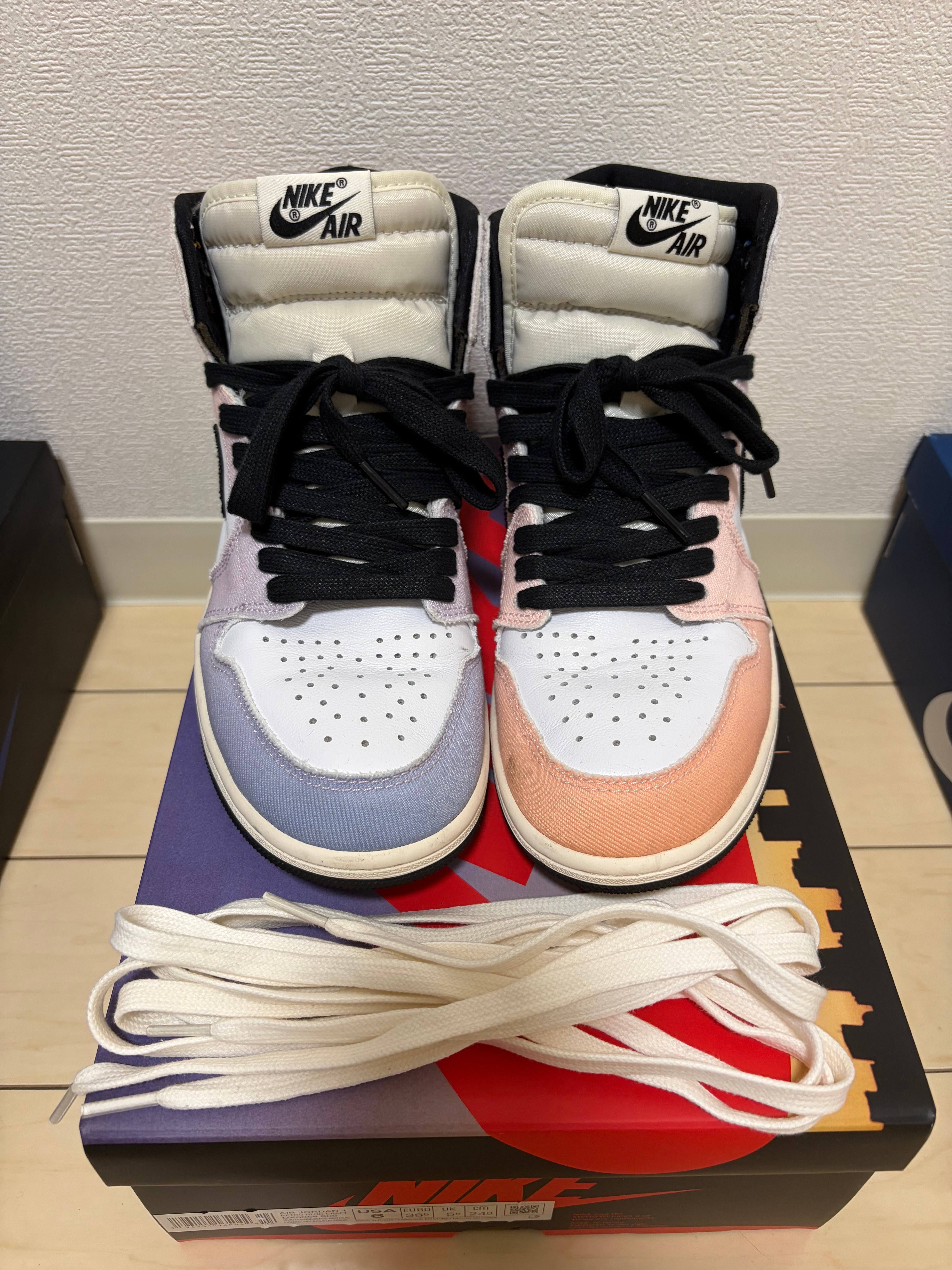 Nike  Air Jordan 1 High OG "Multi Color"
