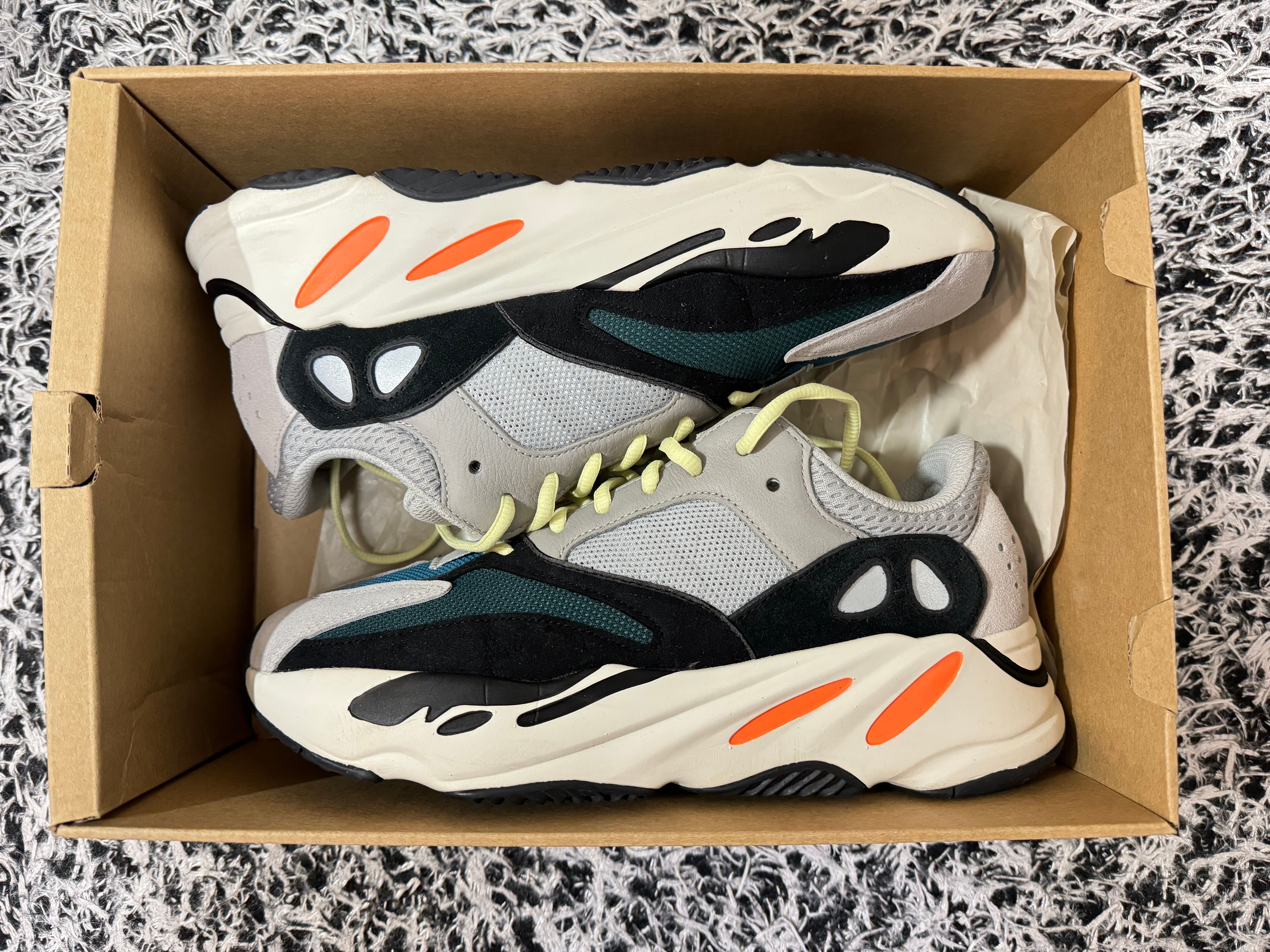 adidas YEEZY Boost 700 "Wave Runner"
