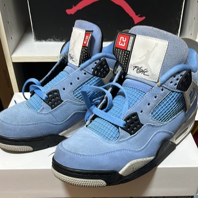 Nike Air Jordan 4 "University Blue"