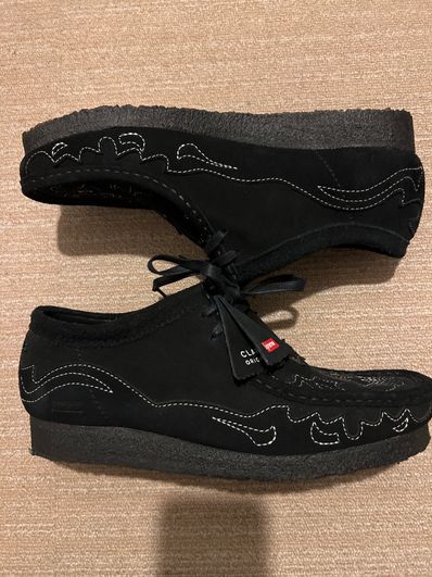 Supreme × Clarks Wallabee "Black"