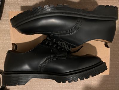 SUPREME × DR. MARTENS SPLIT TOE 5-EYE SHOE