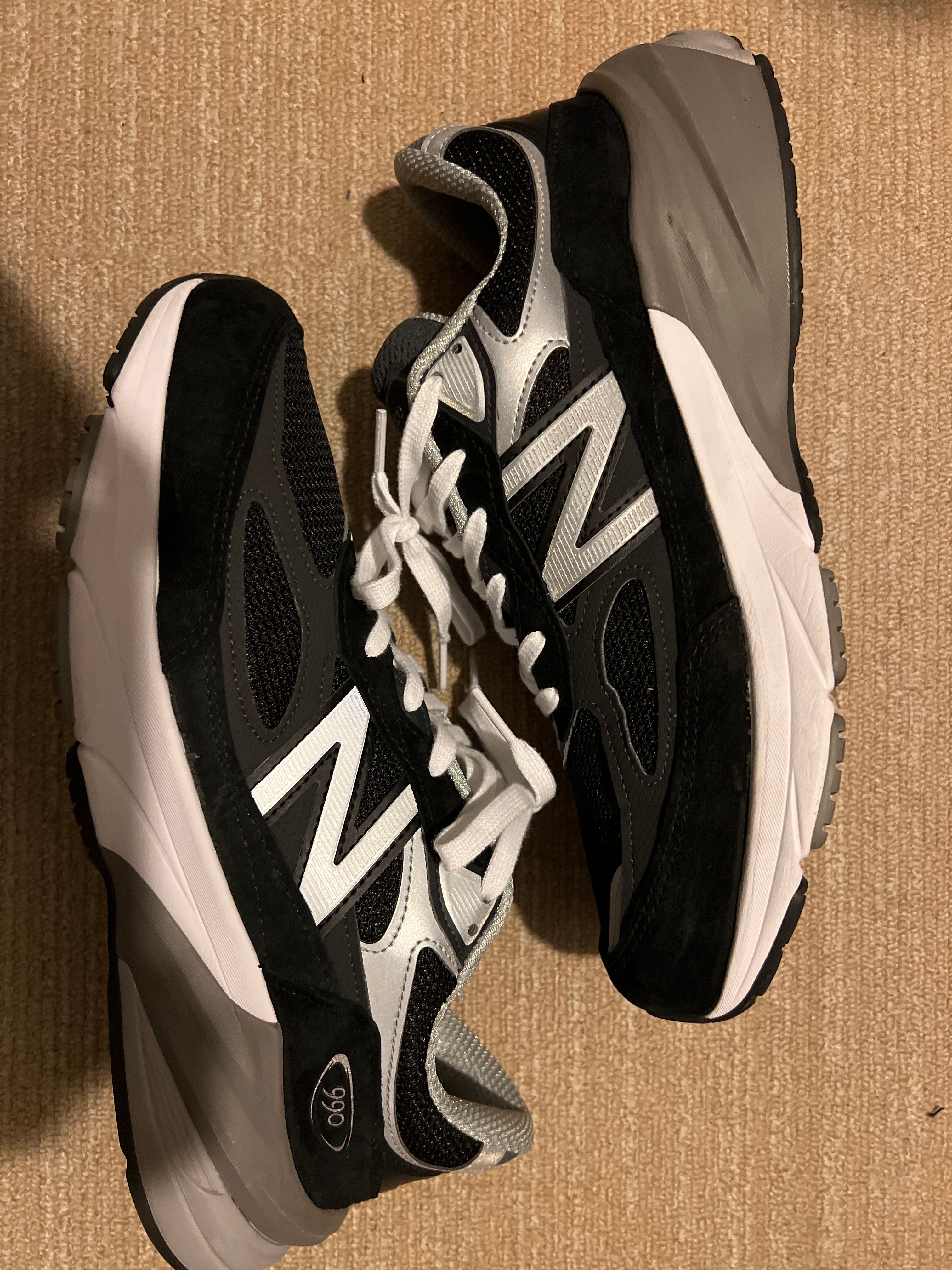 New Balance 990V6 "Black" (Heel NB Logo)