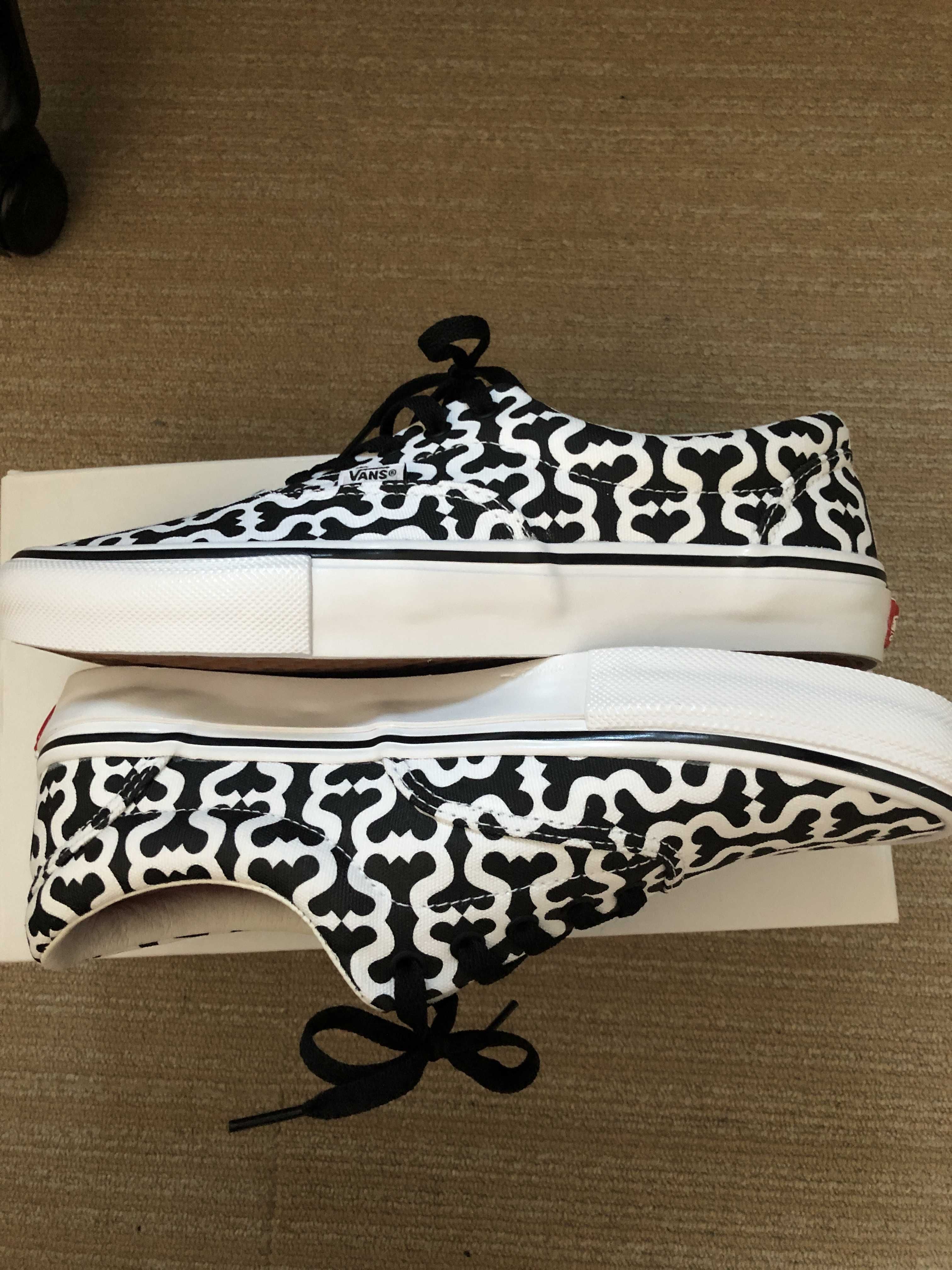 Supreme × Vans Monogram S Logo Skate ERA "Black"