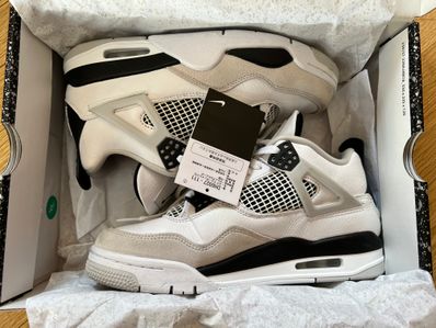 Nike Air Jordan 4 "Military Black"