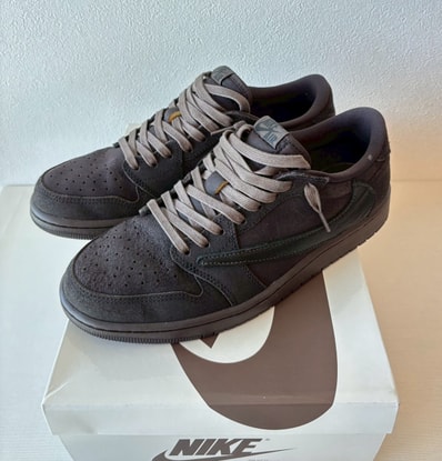 Travis Scott × Nike Air Jordan 1 Low OG SP "Velvet Brown and Dark Mocha"