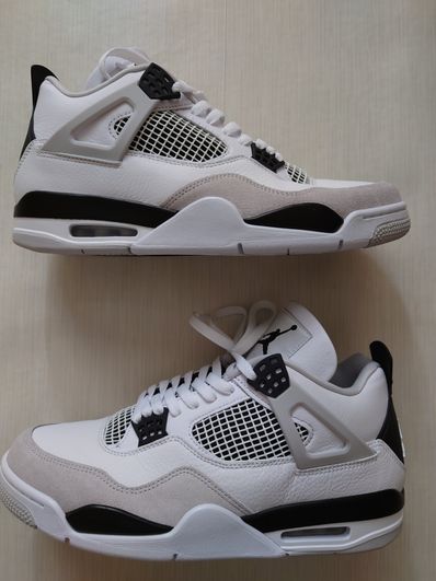 Nike Air Jordan 4 "Military Black"