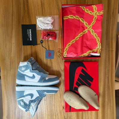 Nike Women's Air Jordan 1 High OG "Denim"