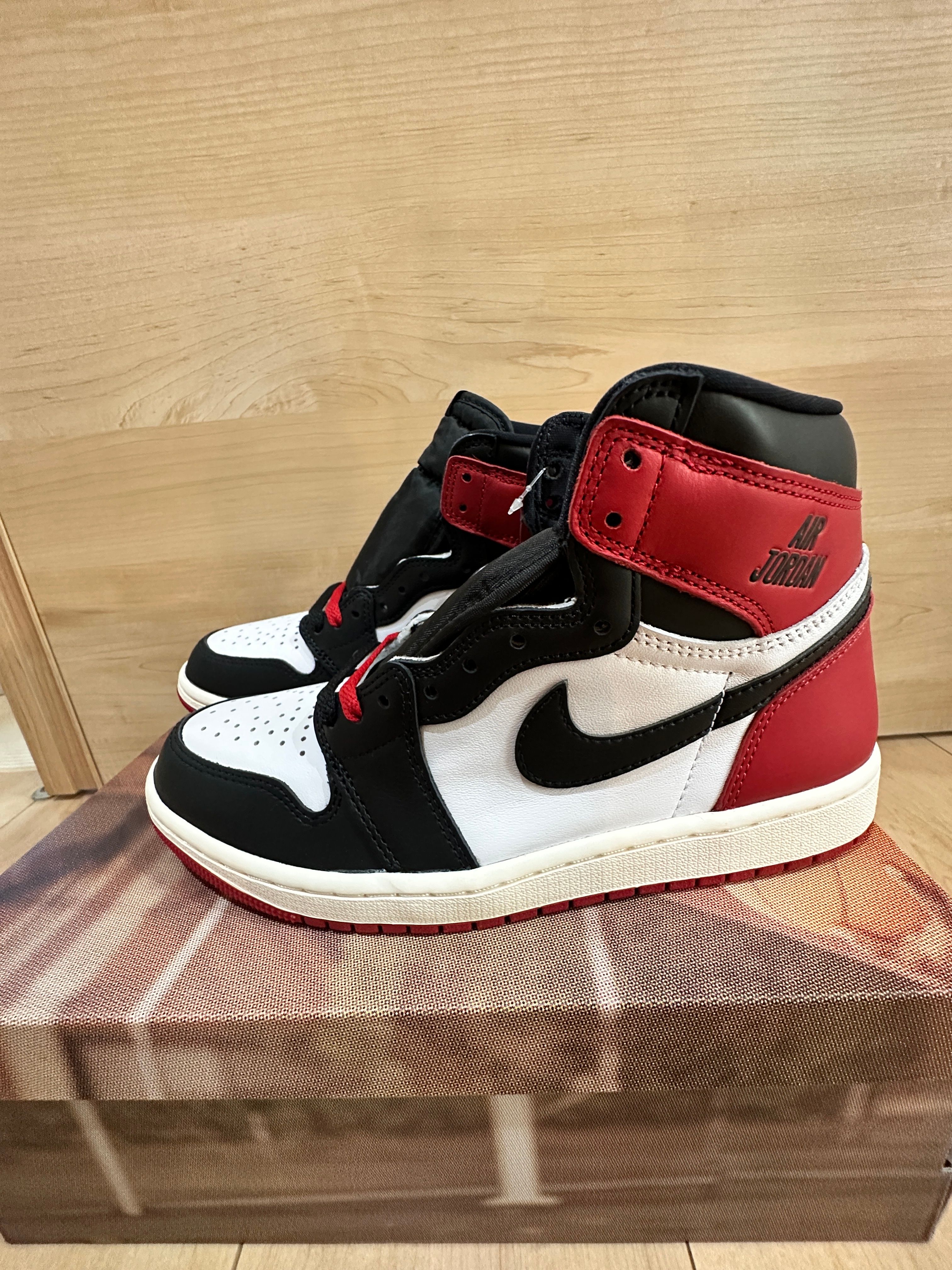 Nike Air Jordan 1 Retro High OG "Black Toe Reimagined"
