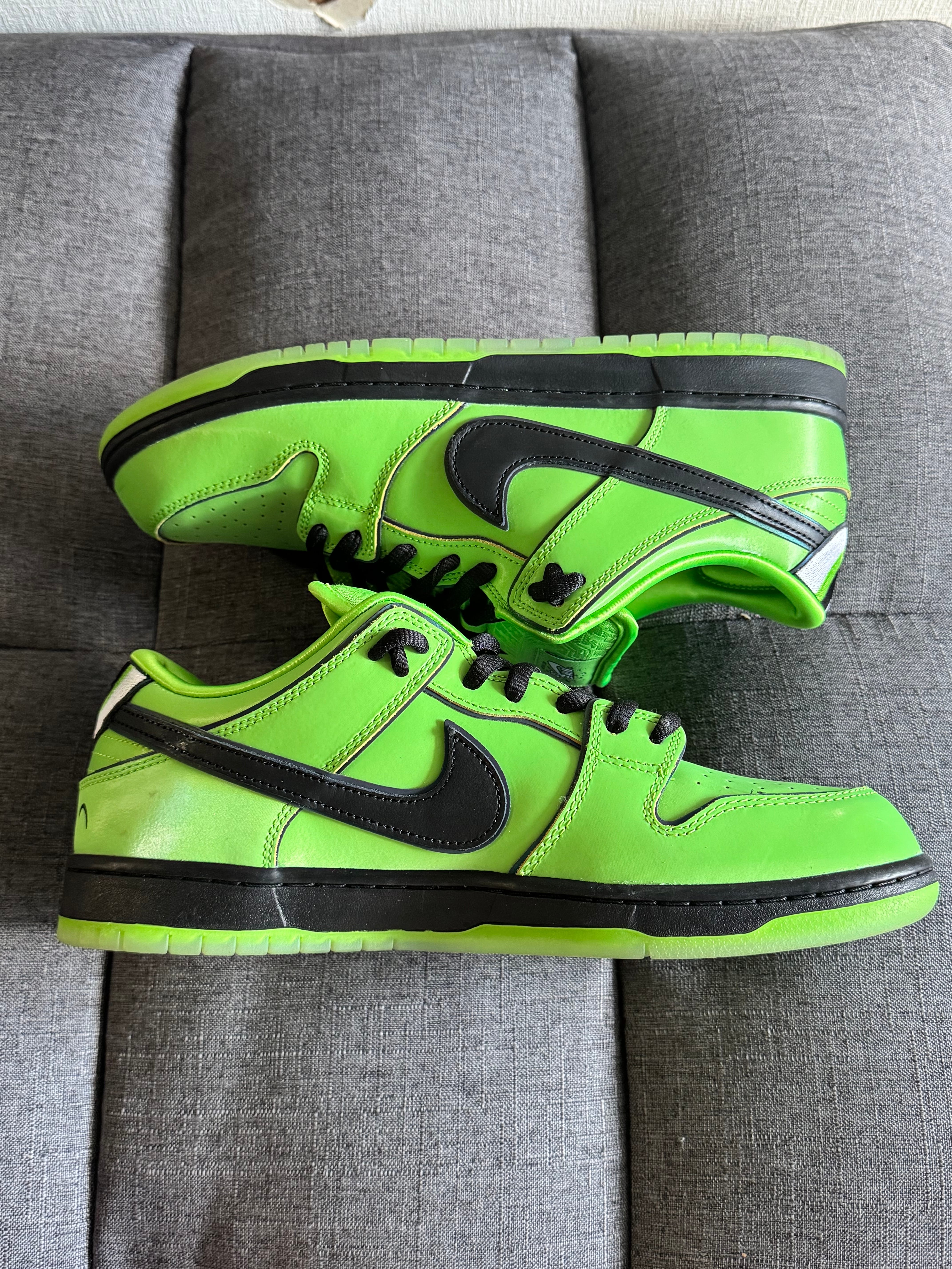 パワーパフガールズ × ナイキ SB ダンク ロー プロ QS 