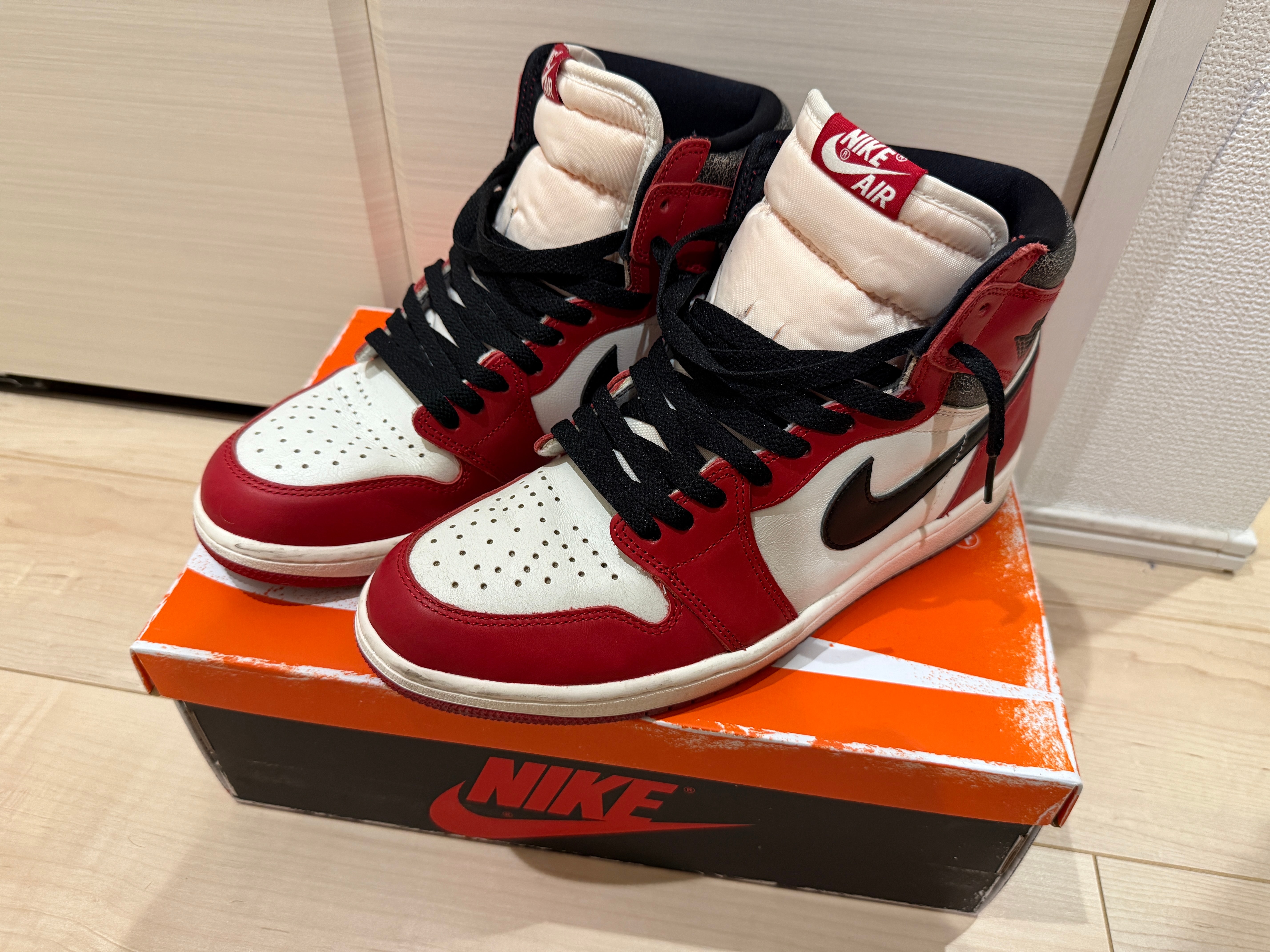 Nike Air Jordan 1 High OG "Lost & Found/Chicago"