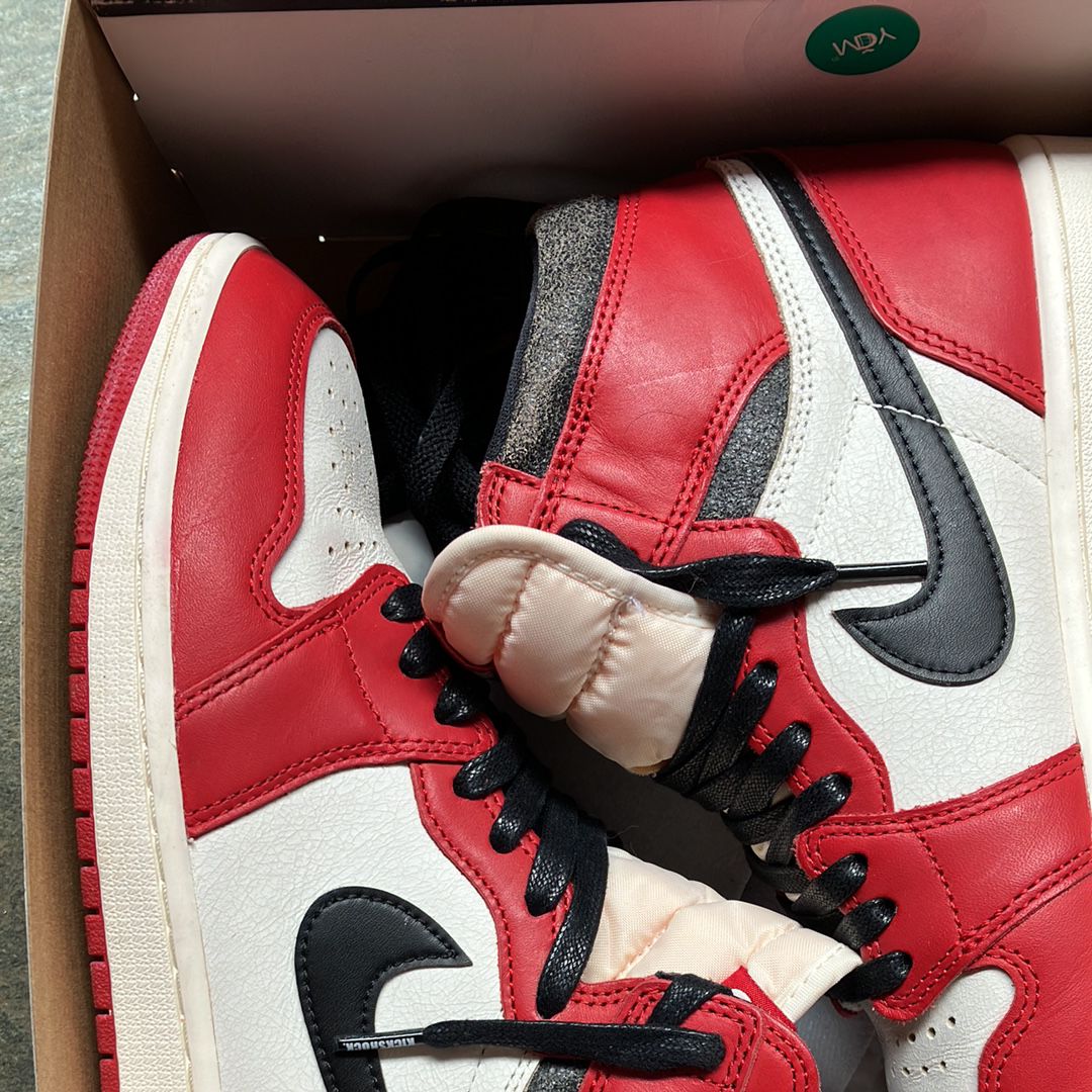 Nike Air Jordan 1 High OG "Lost & Found/Chicago"