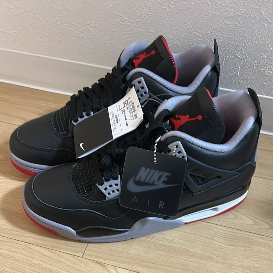 ナイキ エアジョーダン4 レトロ "ブレッド リイマジンド"