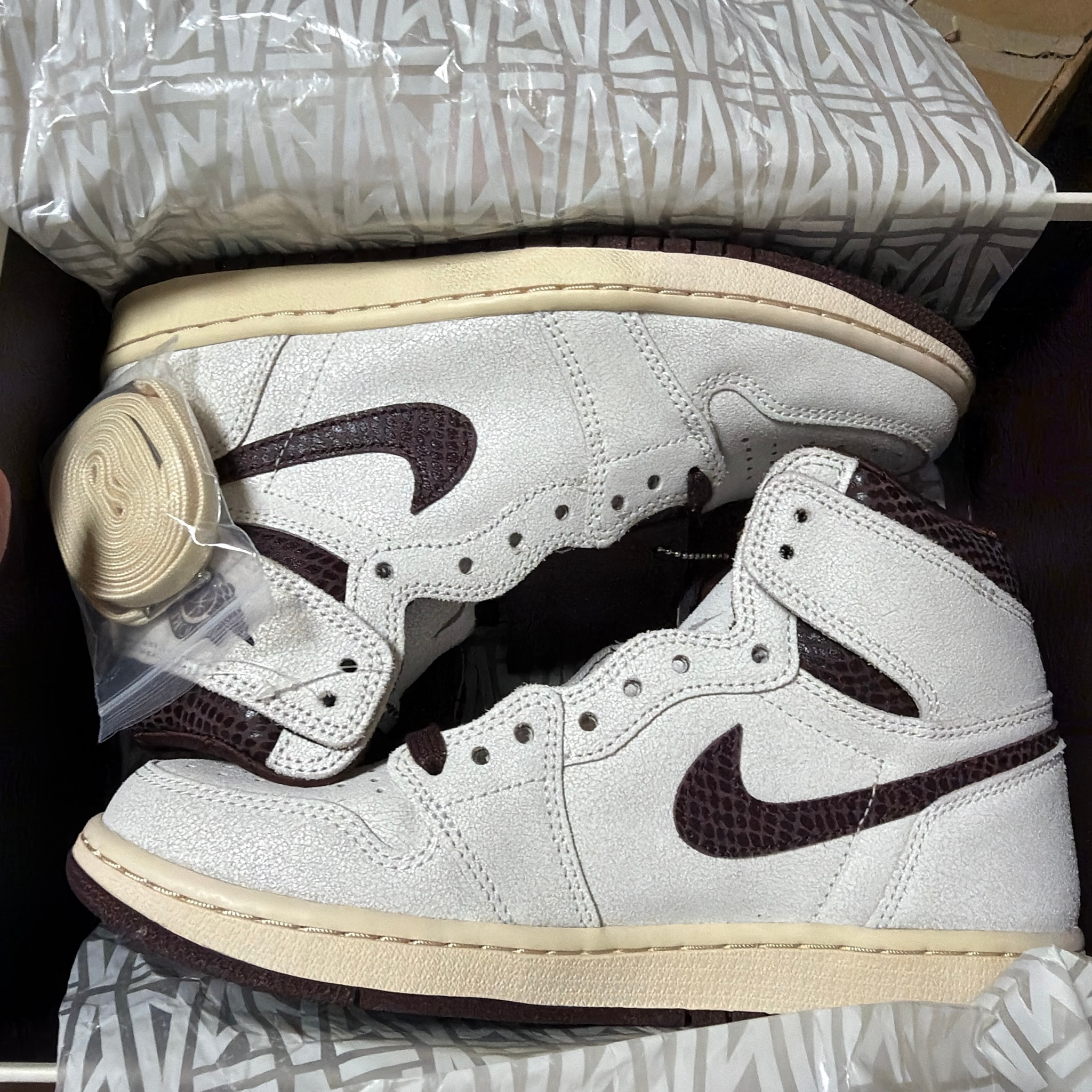 A Ma Maniere × Nike Air Jordan 1 Retro High OG "Sail and Burgundy"