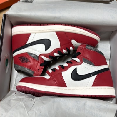 Nike Air Jordan 1 High OG "Lost & Found/Chicago"