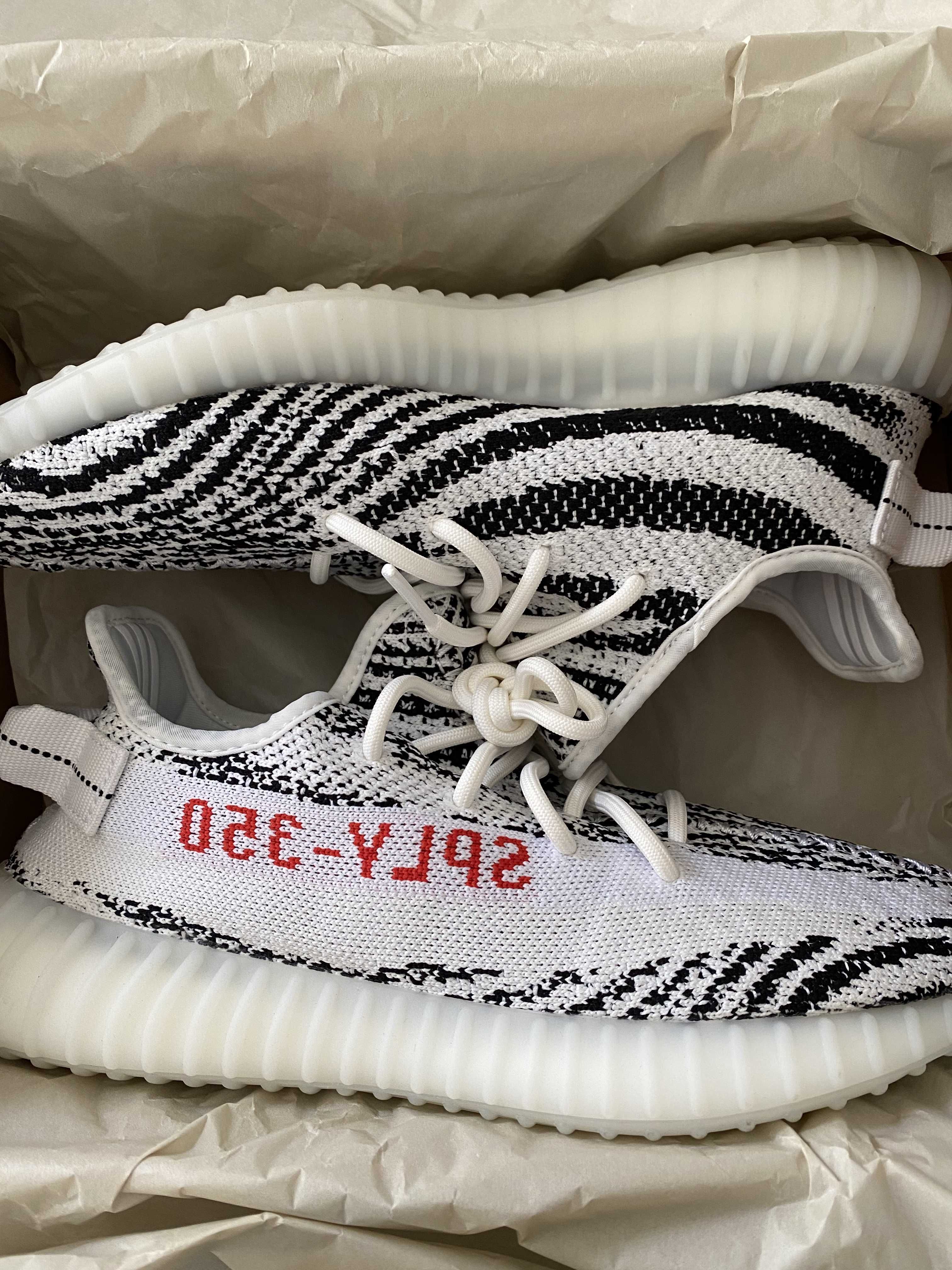 adidas YEEZY Boost 350 V2 "Zebra"