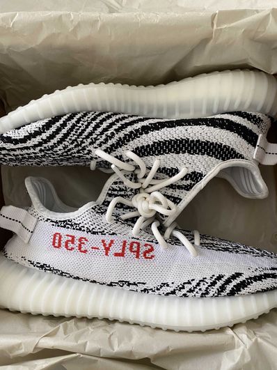 adidas YEEZY Boost 350 V2 "Zebra"
