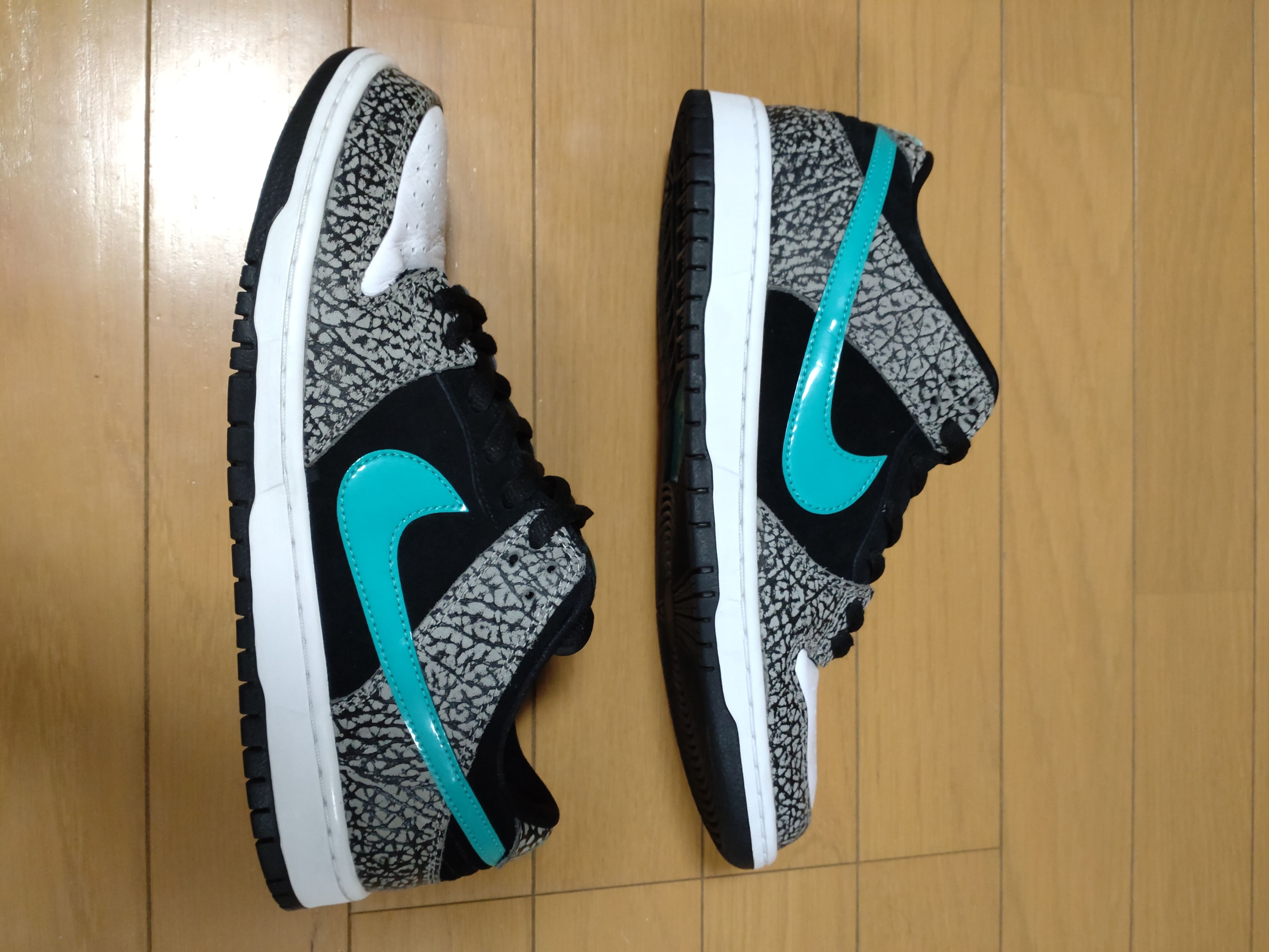 Nike SB Dunk Low "Elephant/Safari"