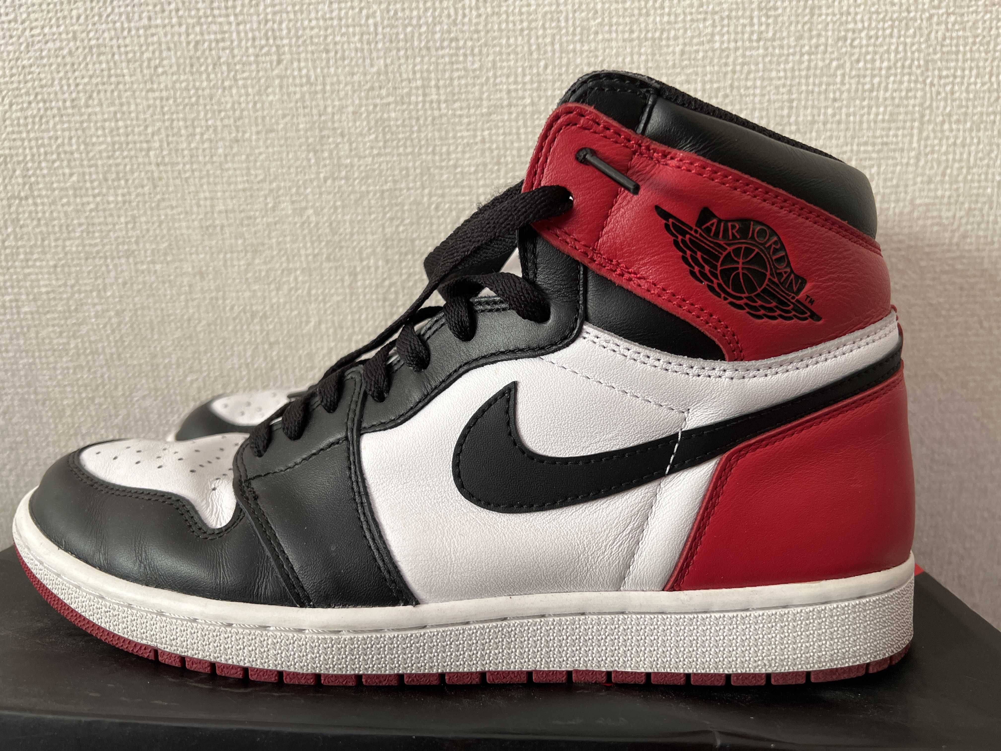 Nike Air Jordan 1 Retro High OG "Black Toe"(2016)