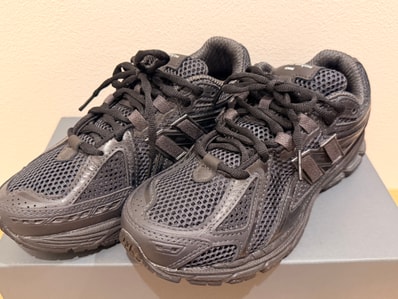 COMME des GARCONS HOMME × New Balance 1906R "Black"