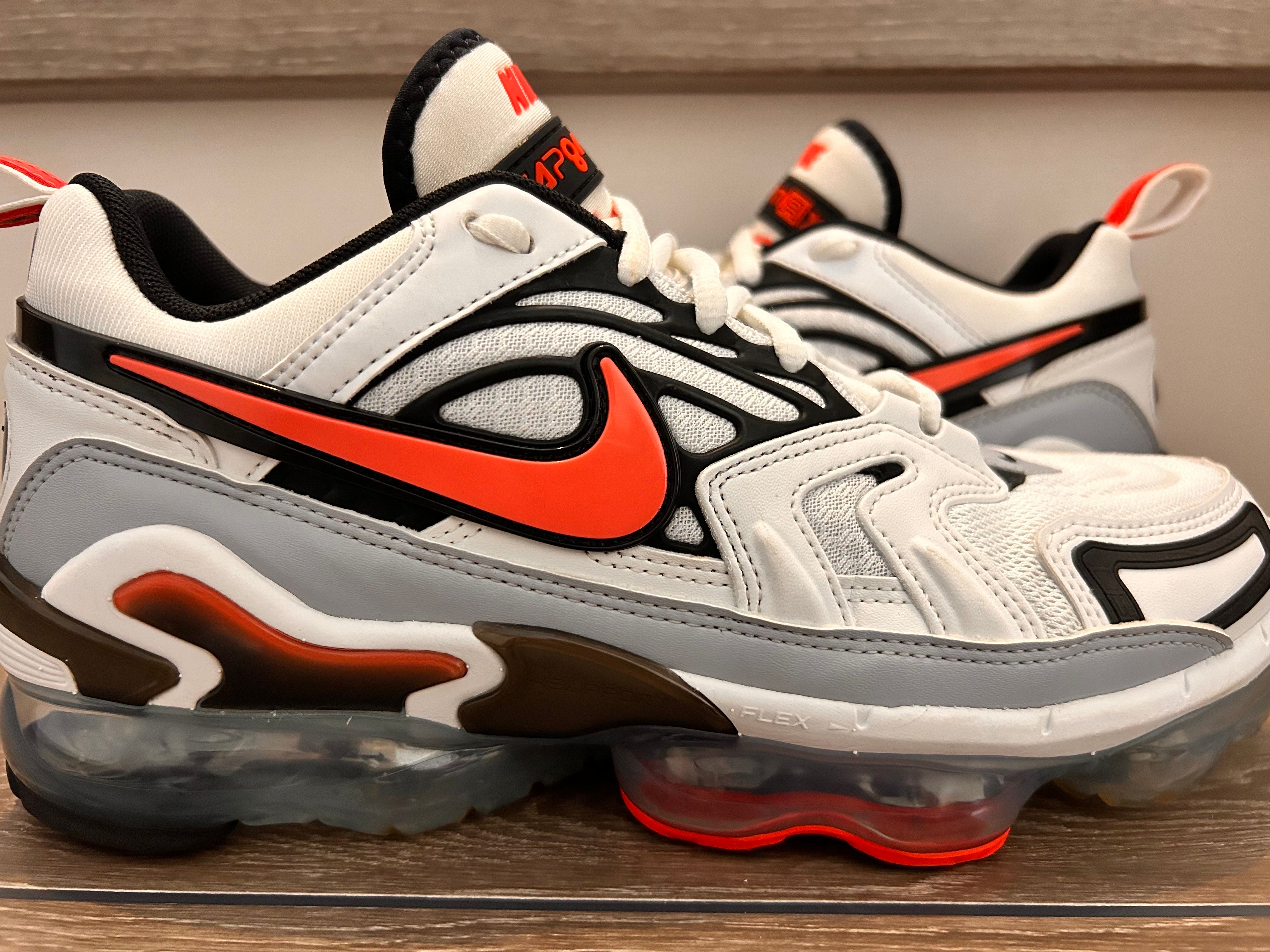 NIKE AIR VAPORMAX EVO "SUMMIT WHITE"