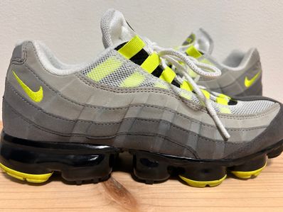 Nike Air Vapormax 95 "Neon"