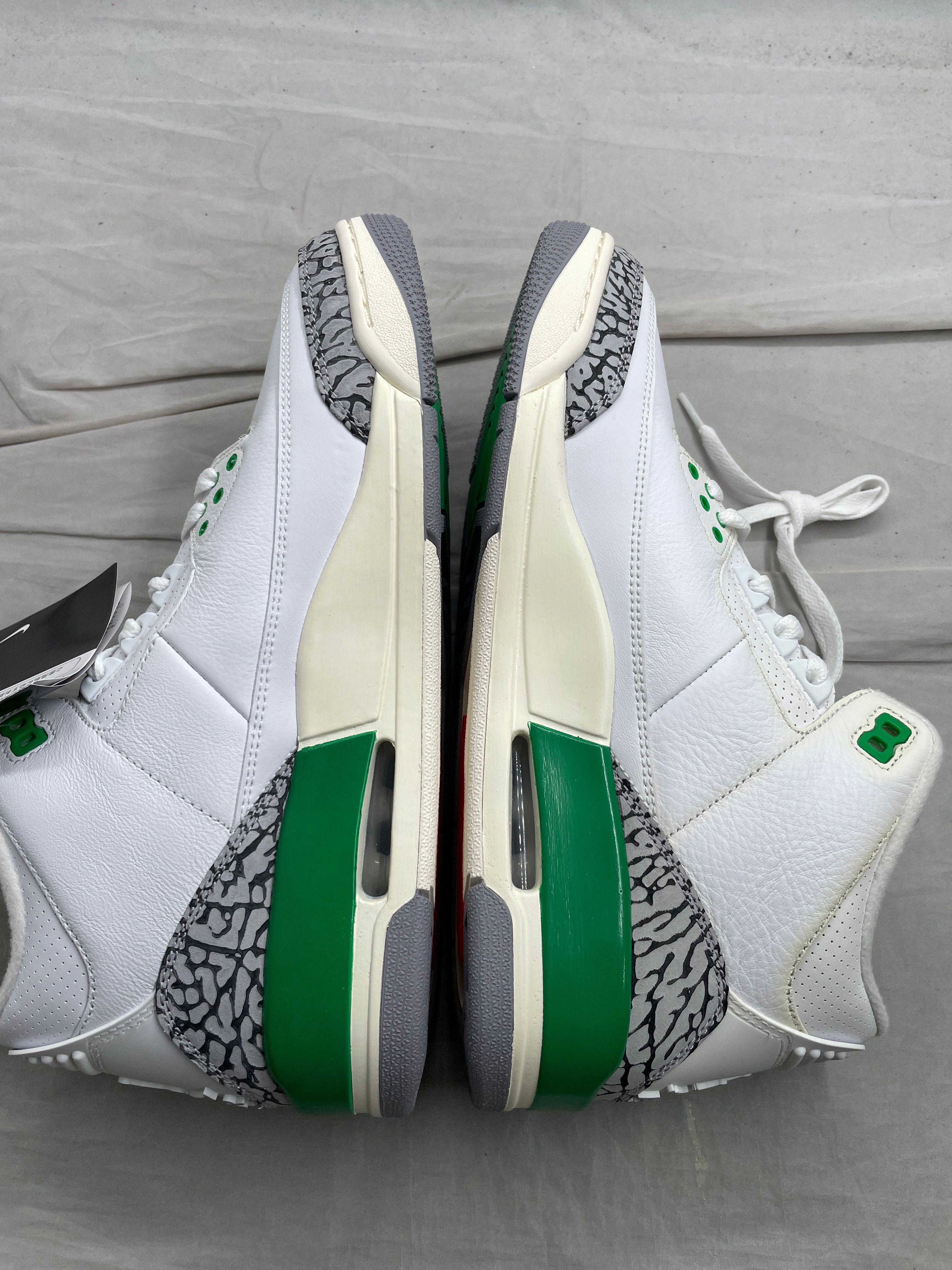 ナイキ ウィメンズ エアジョーダン3 レトロ 