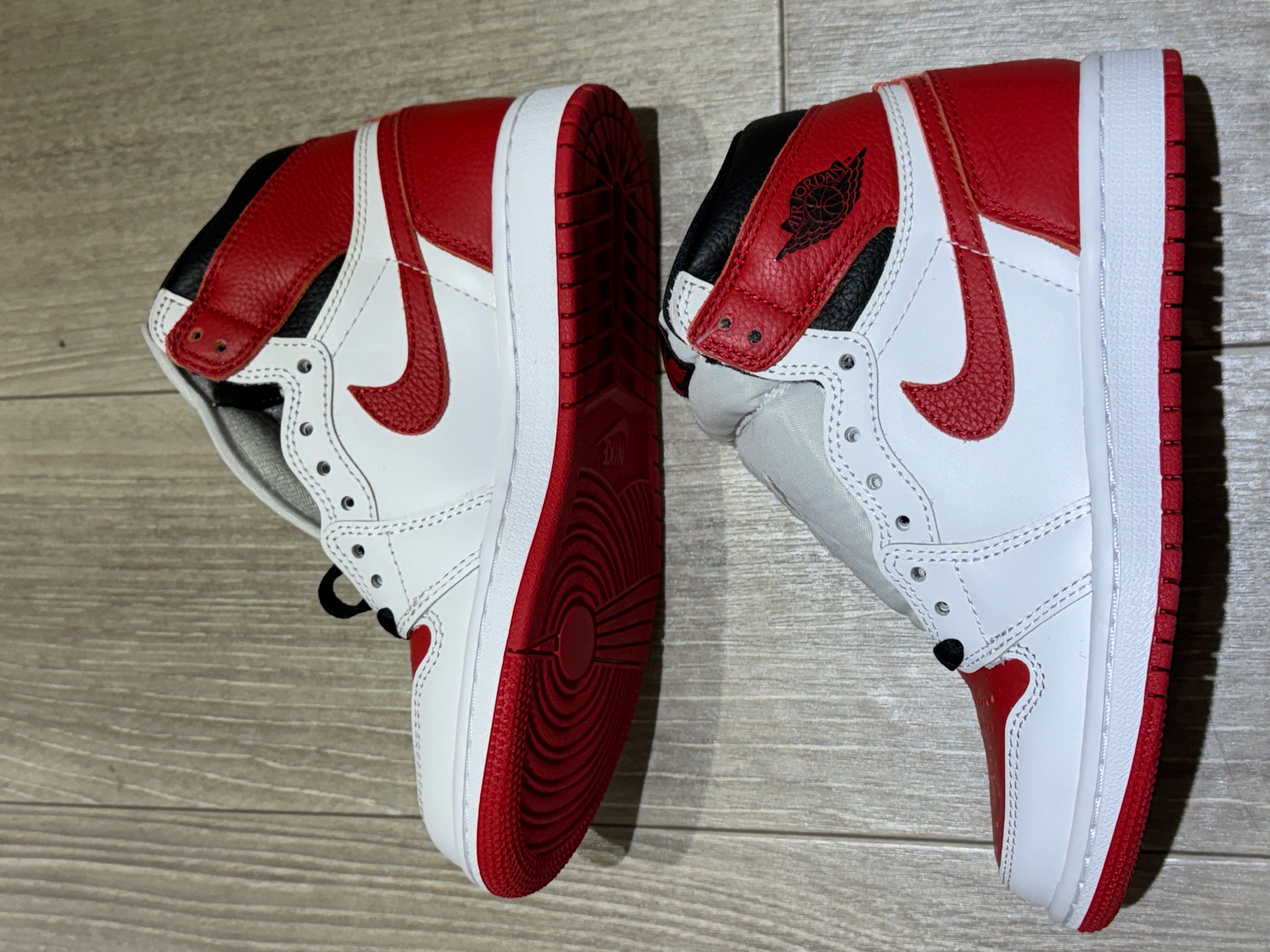 Nike Air Jordan 1 High OG "Heritage"