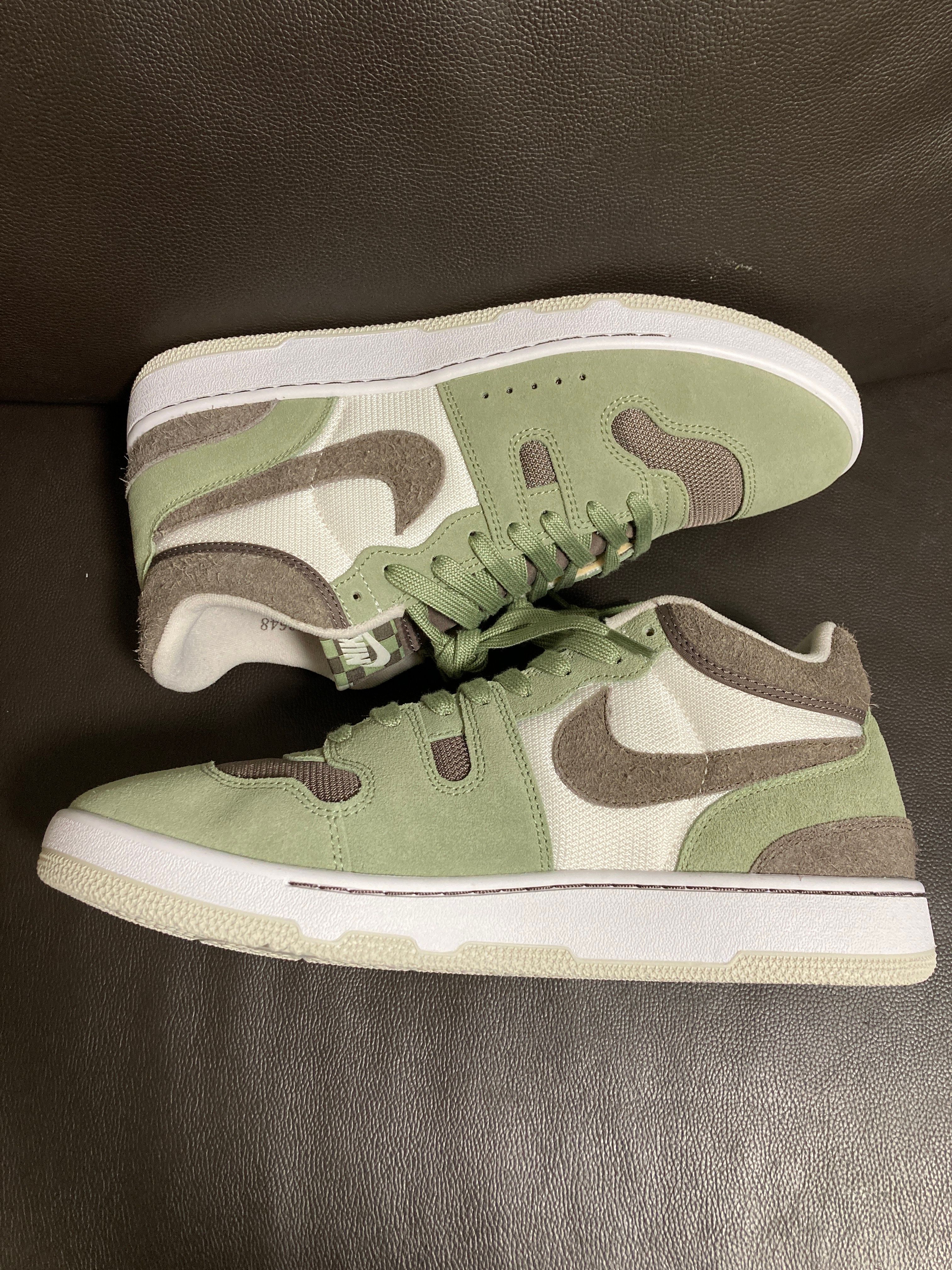 Nike Attack "Oil Green and Ironstone"