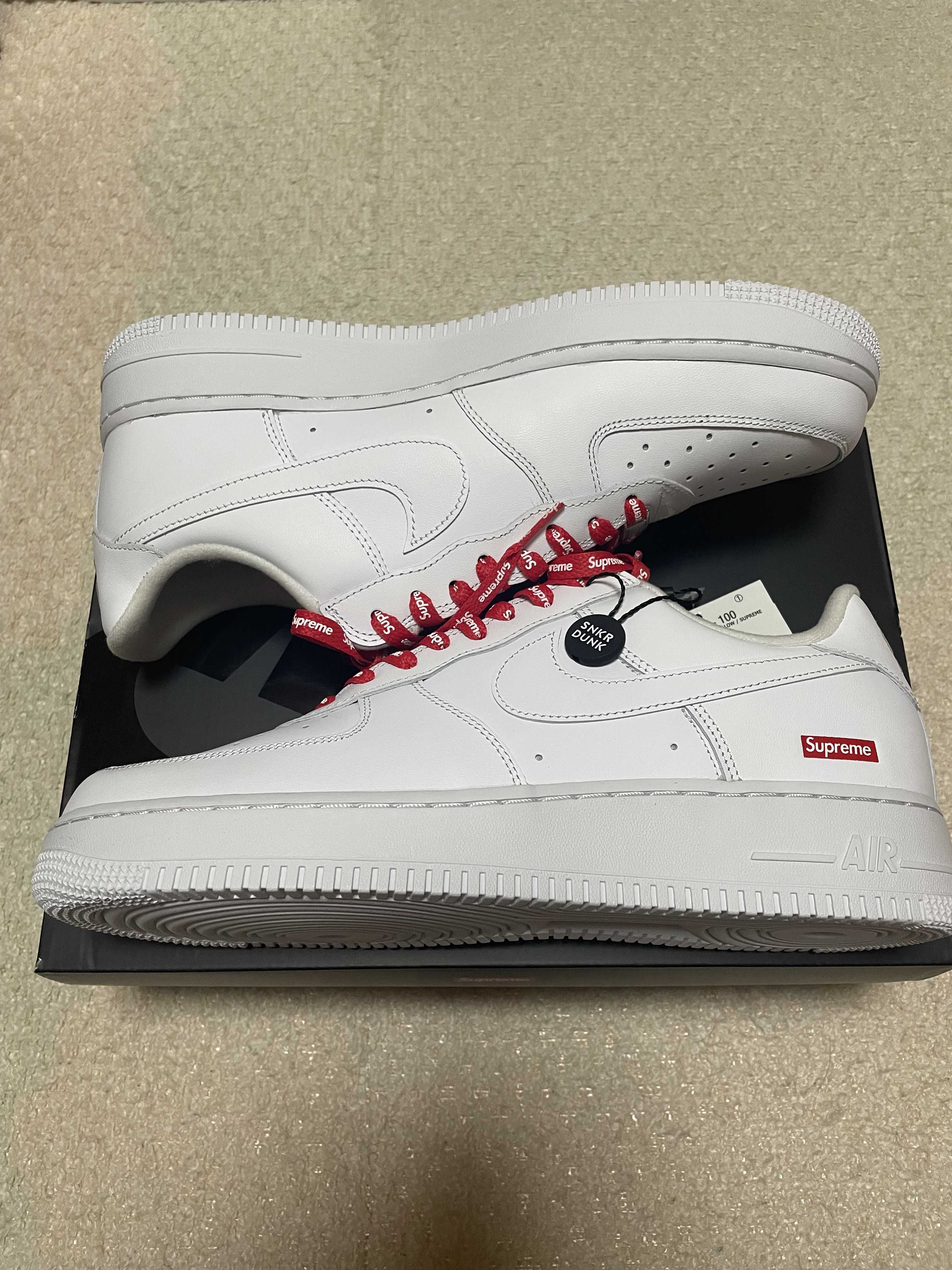 Supreme × Nike Air Force 1 Low "White"