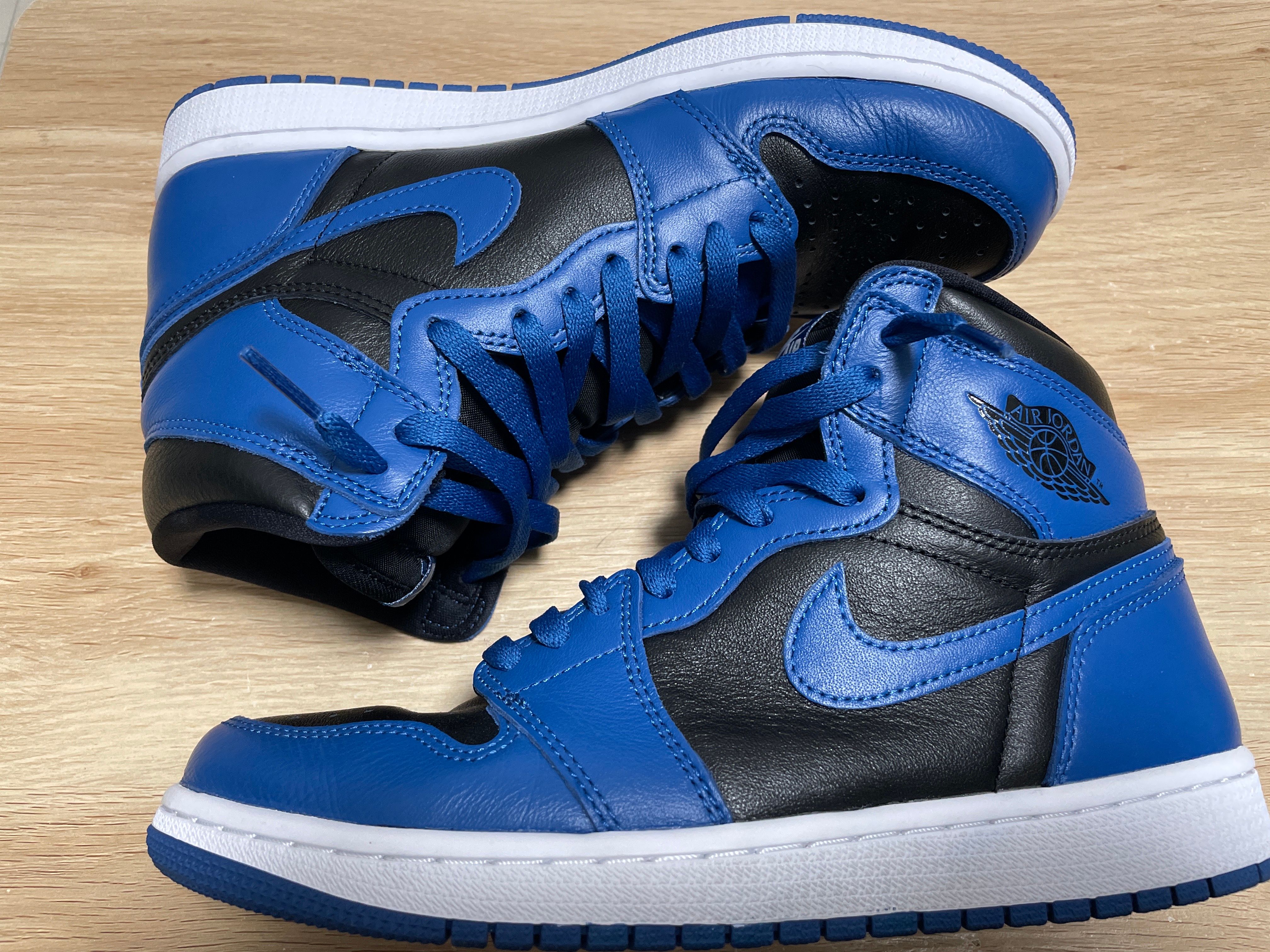 Nike Air Jordan 1 Retro High OG "Dark Marina Blue"