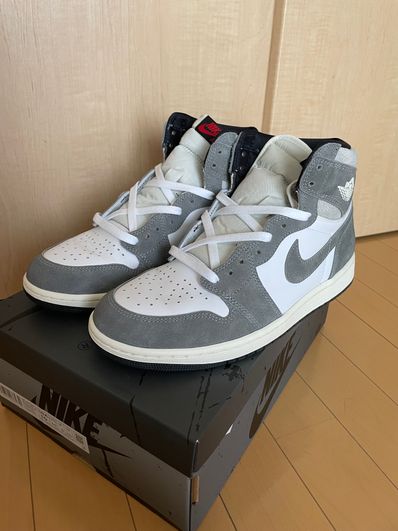 Nike Air Jordan 1 Retro High OG "Black and Smoke Grey"