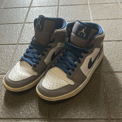 Nike Air Jordan 1 Mid "True Blue"