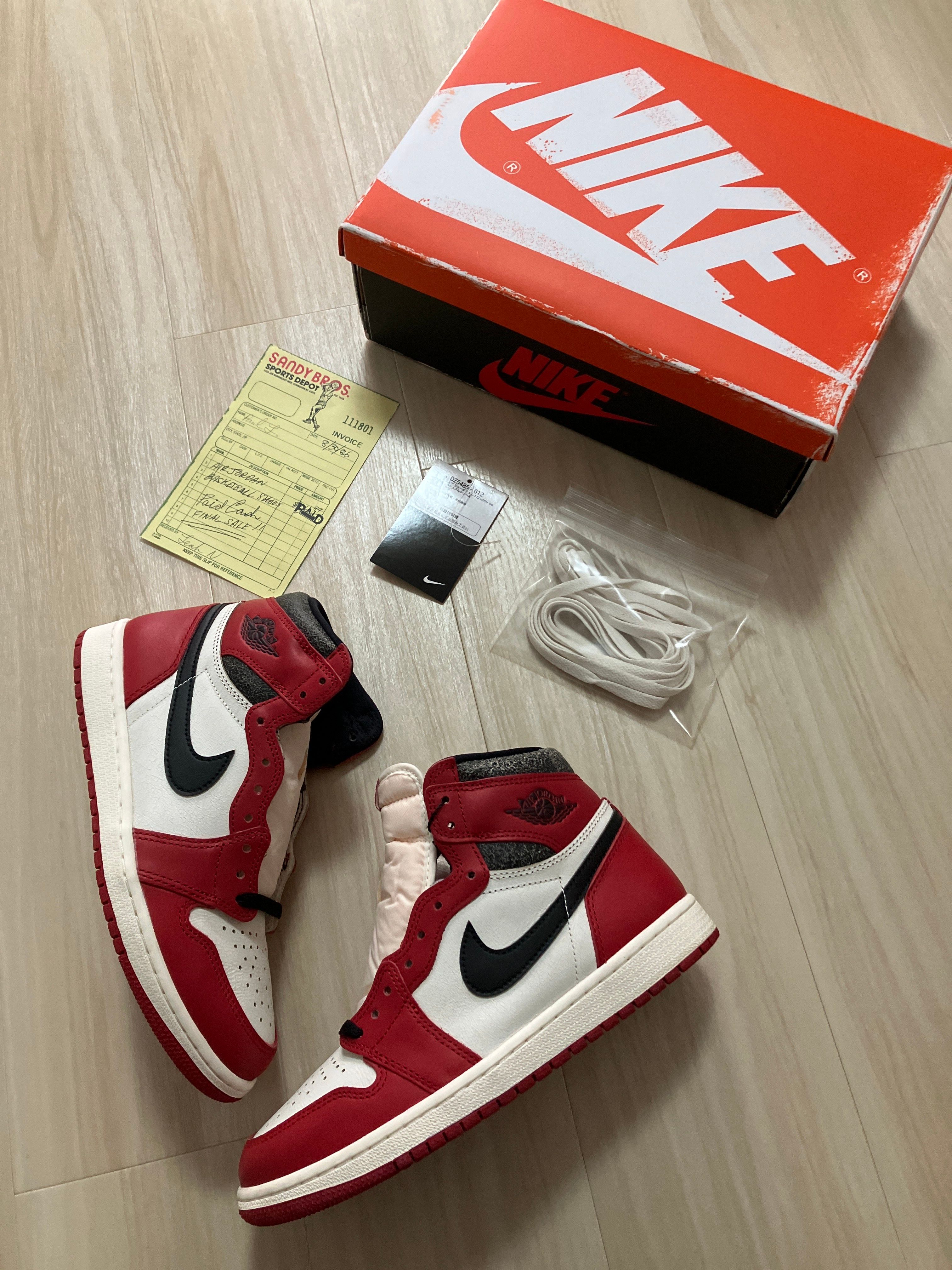 Nike Air Jordan 1 High OG "Lost & Found/Chicago"