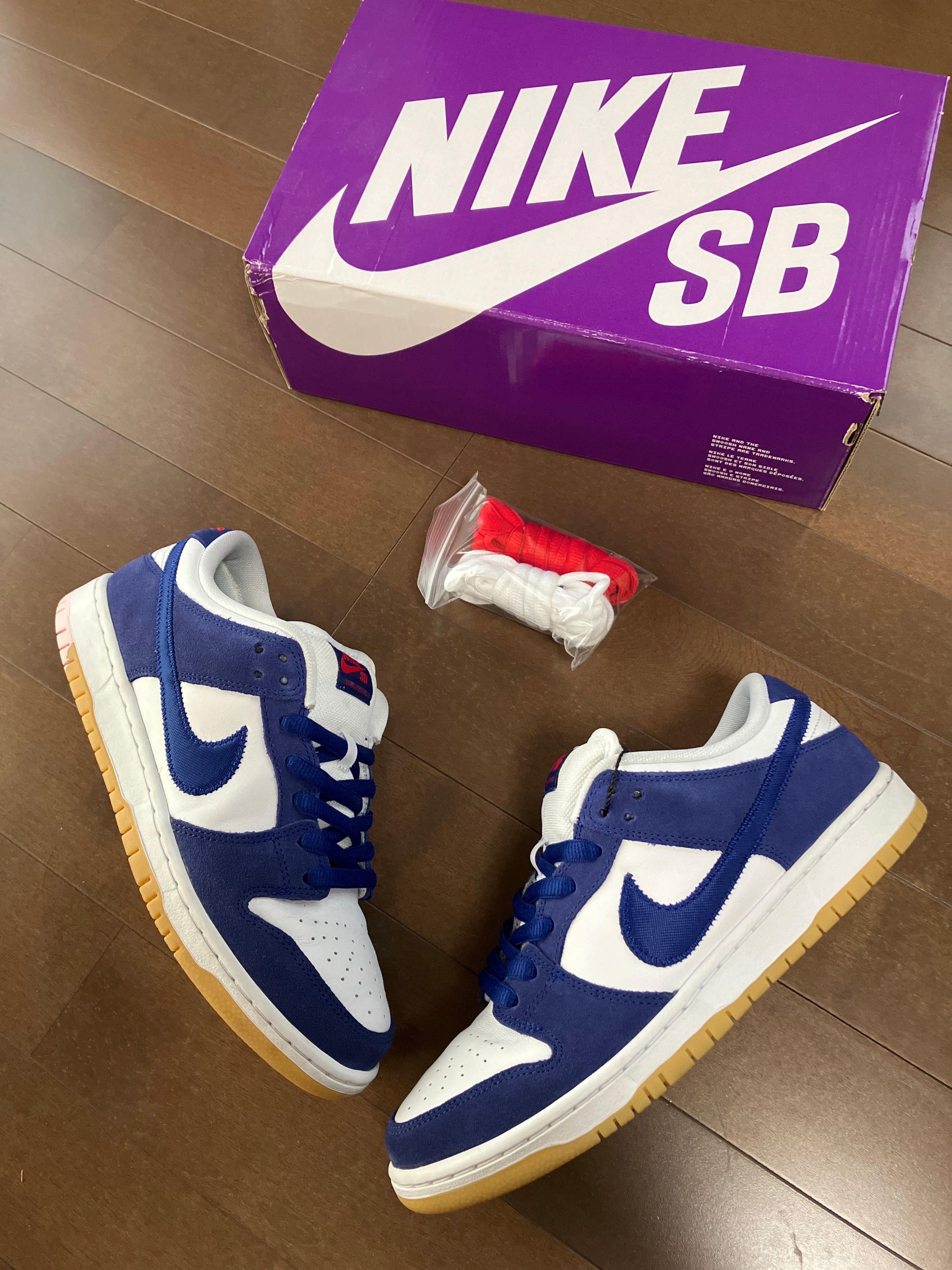 Nike SB Dunk Low "Los Angeles Dodgers/Deep Royal Blue"