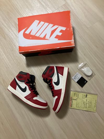 Nike Air Jordan 1 High OG "Lost & Found/Chicago"