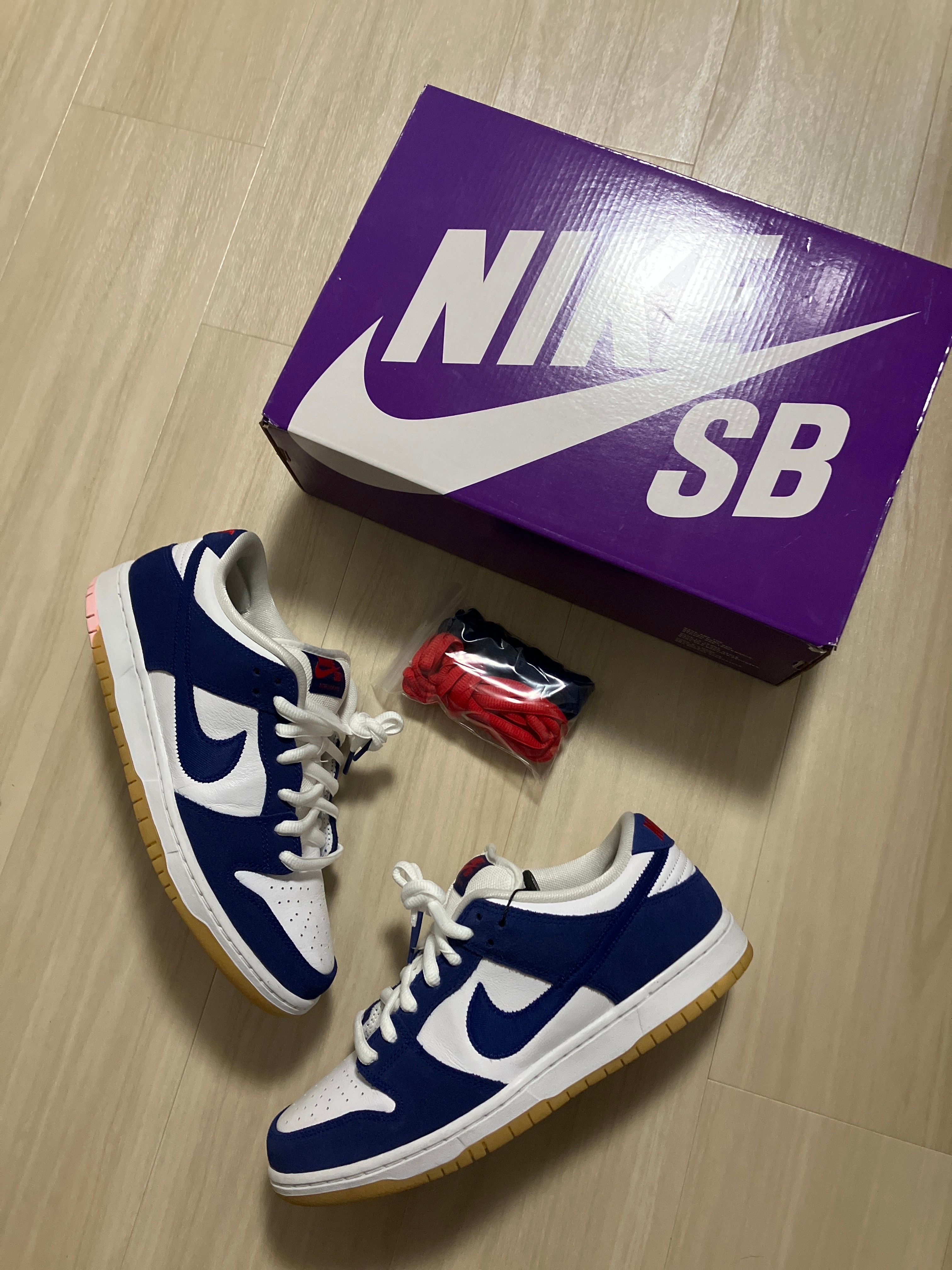Nike SB Dunk Low "Los Angeles Dodgers/Deep Royal Blue"