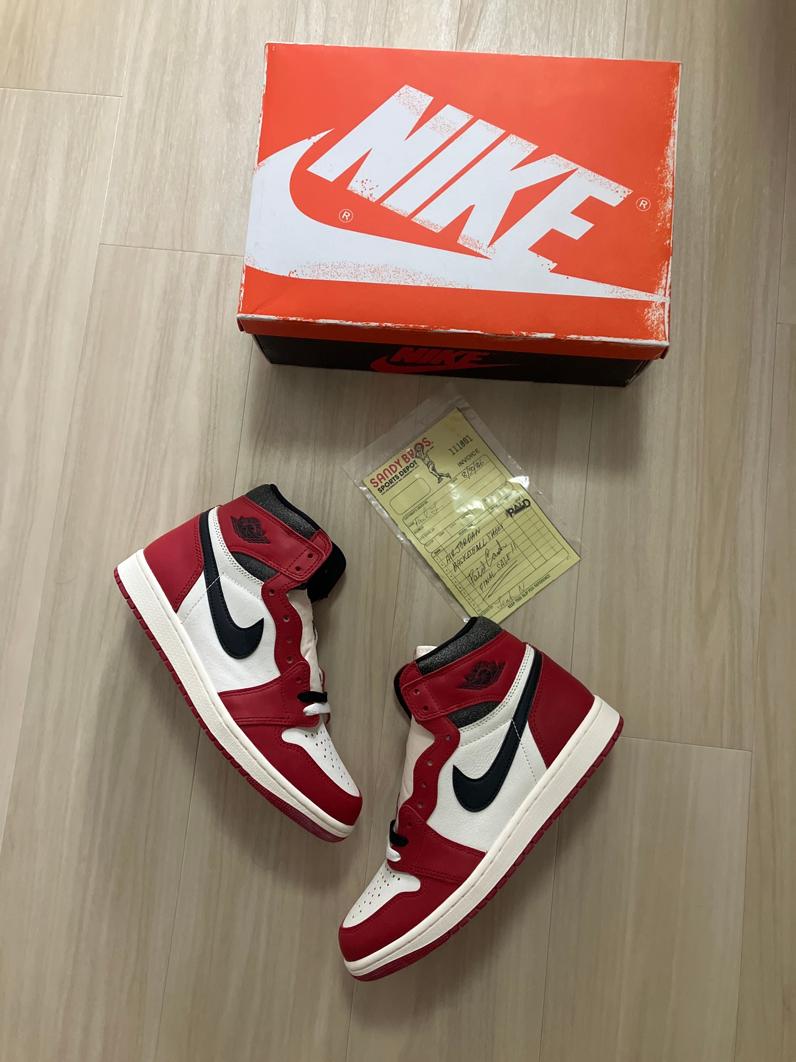 Nike Air Jordan 1 High OG "Lost & Found/Chicago"