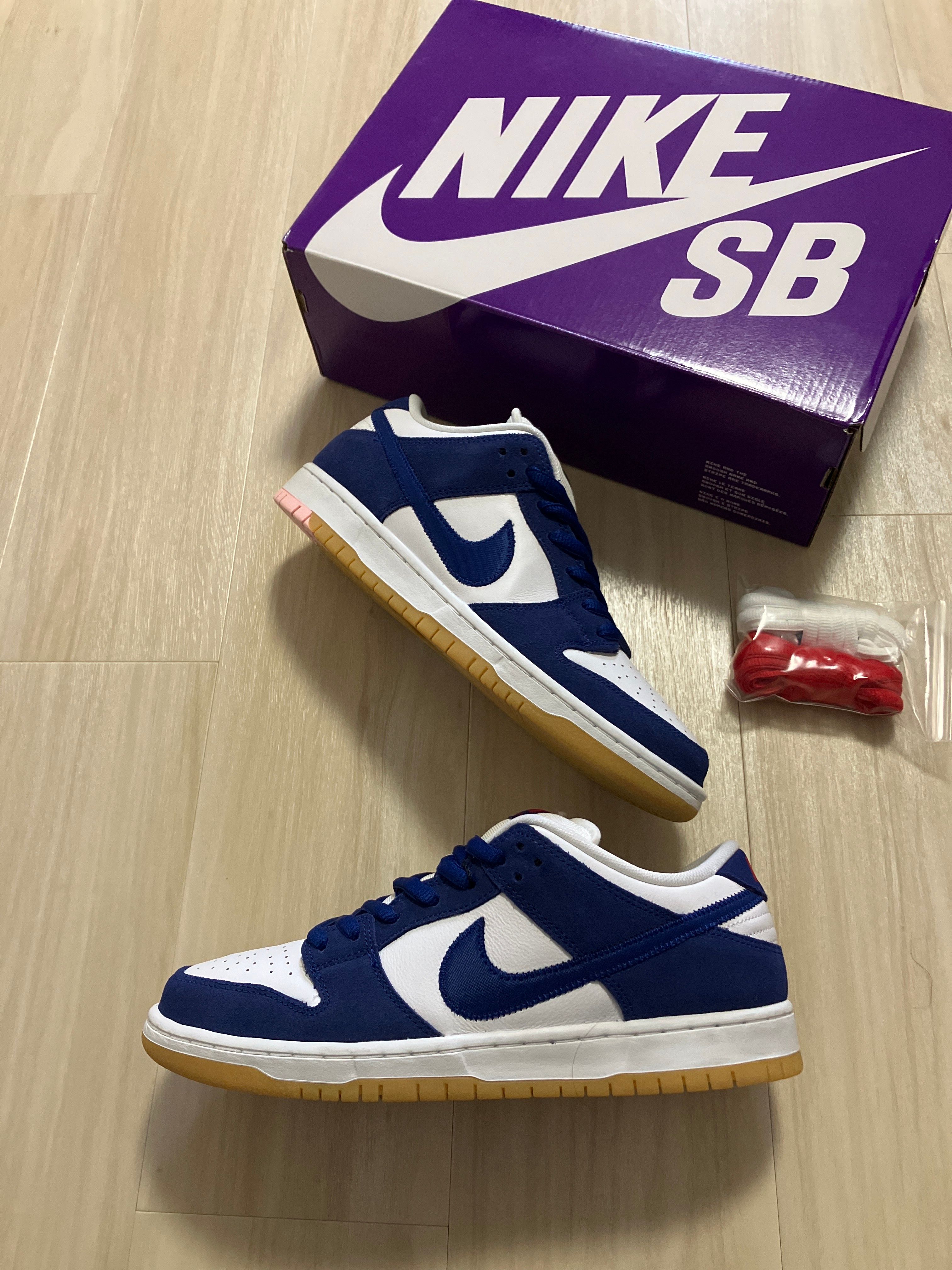 Nike SB Dunk Low "Los Angeles Dodgers/Deep Royal Blue"