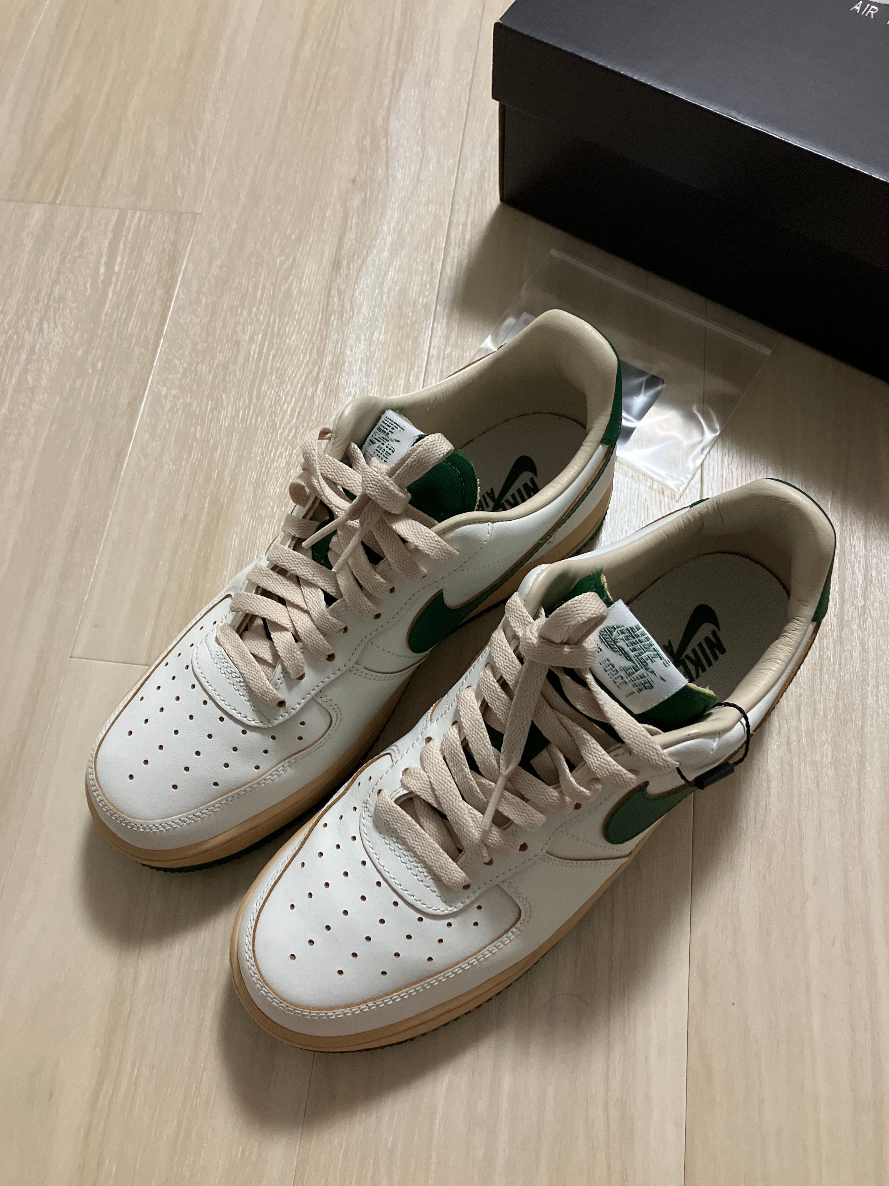 ナイキ ウィメンズ エアフォース1 ロー \"グリーン アンド モスリン Nike Women's Air Force 1 Low 